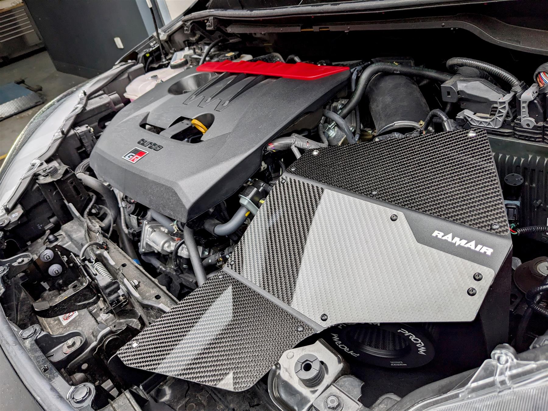 Performance Pleated Induction Kit With Carbon Lid to fit Toyota Yaris GR