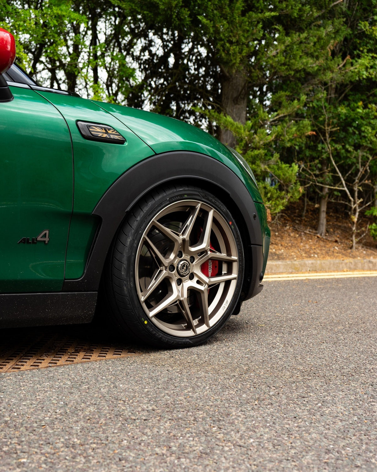 Mini F54 Clubman M-W1 19" Neodyme Gold Motech Wheel