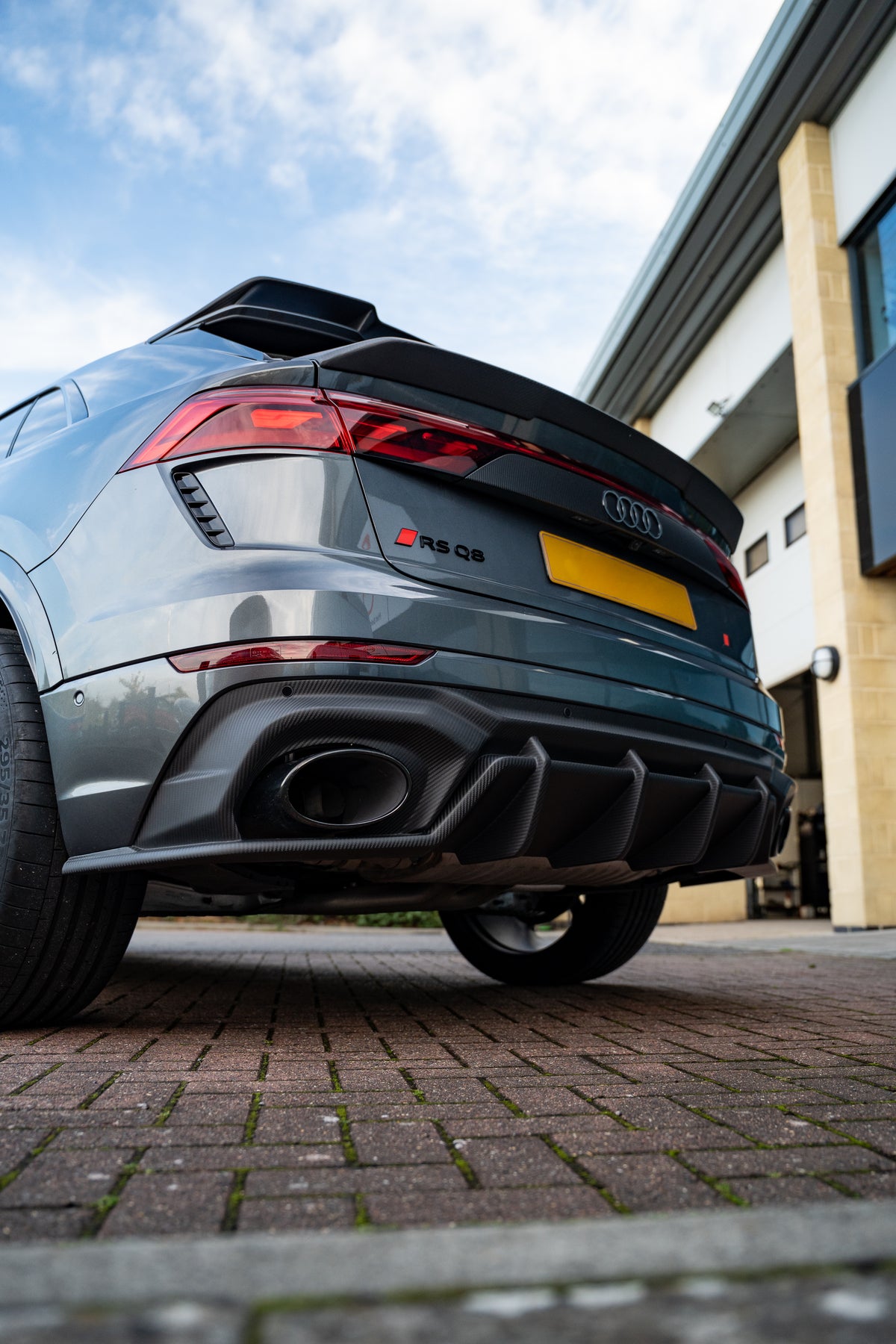 AUDI RSQ8 2025+ FACELIFT MATTE CARBON FIBRE DIFFUSER - CT DESIGN