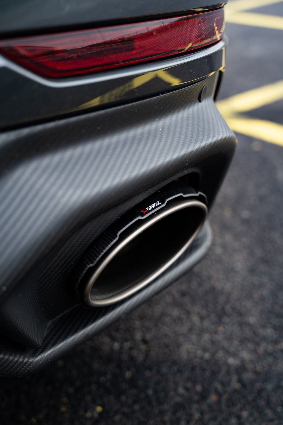 Audi RSQ8 (4M) | Akrapovic | Evolution Line (Titanium) 2025 (FL)