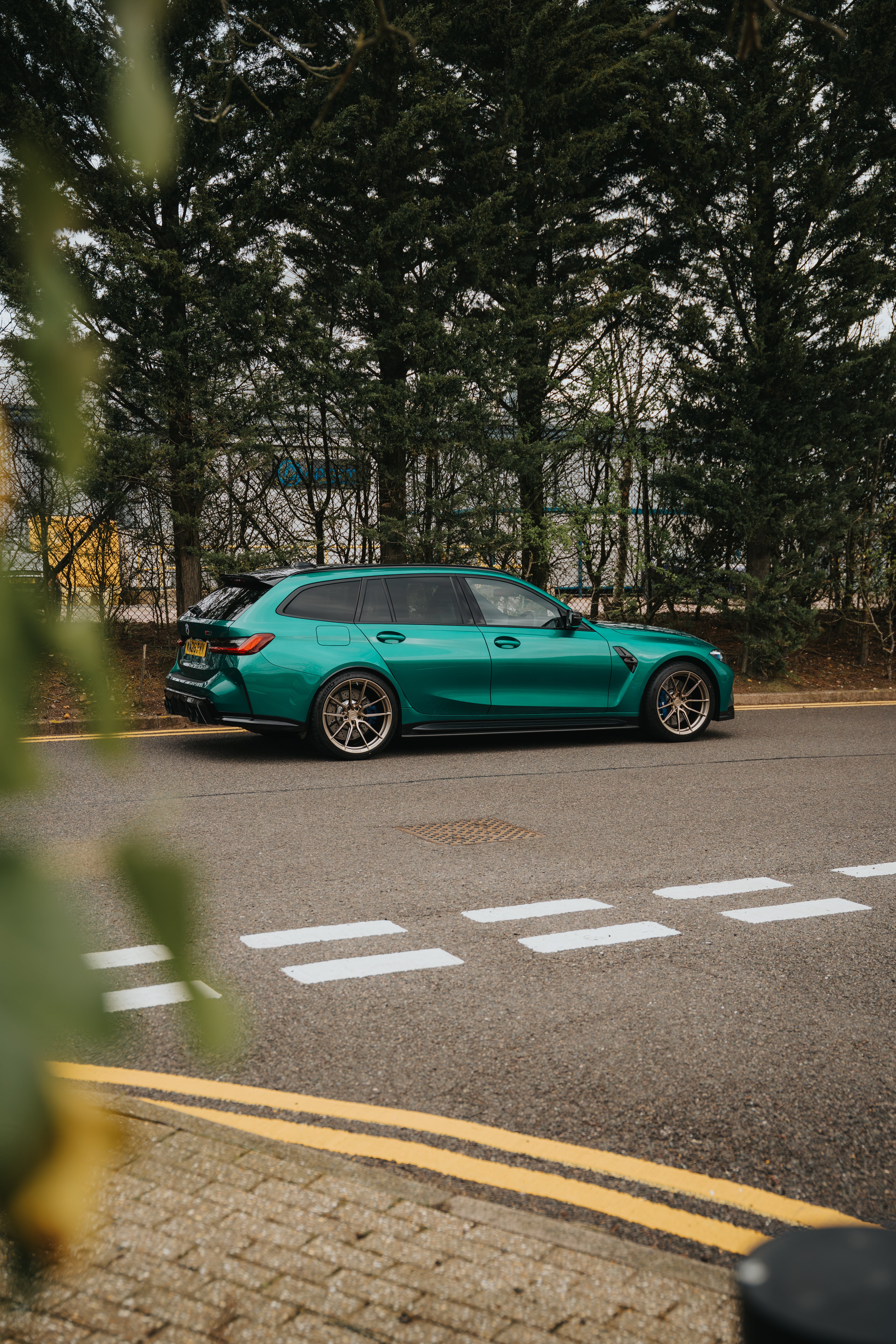 M3 G81 M-W4 19/20" Neodyme Gold Forged Wheels