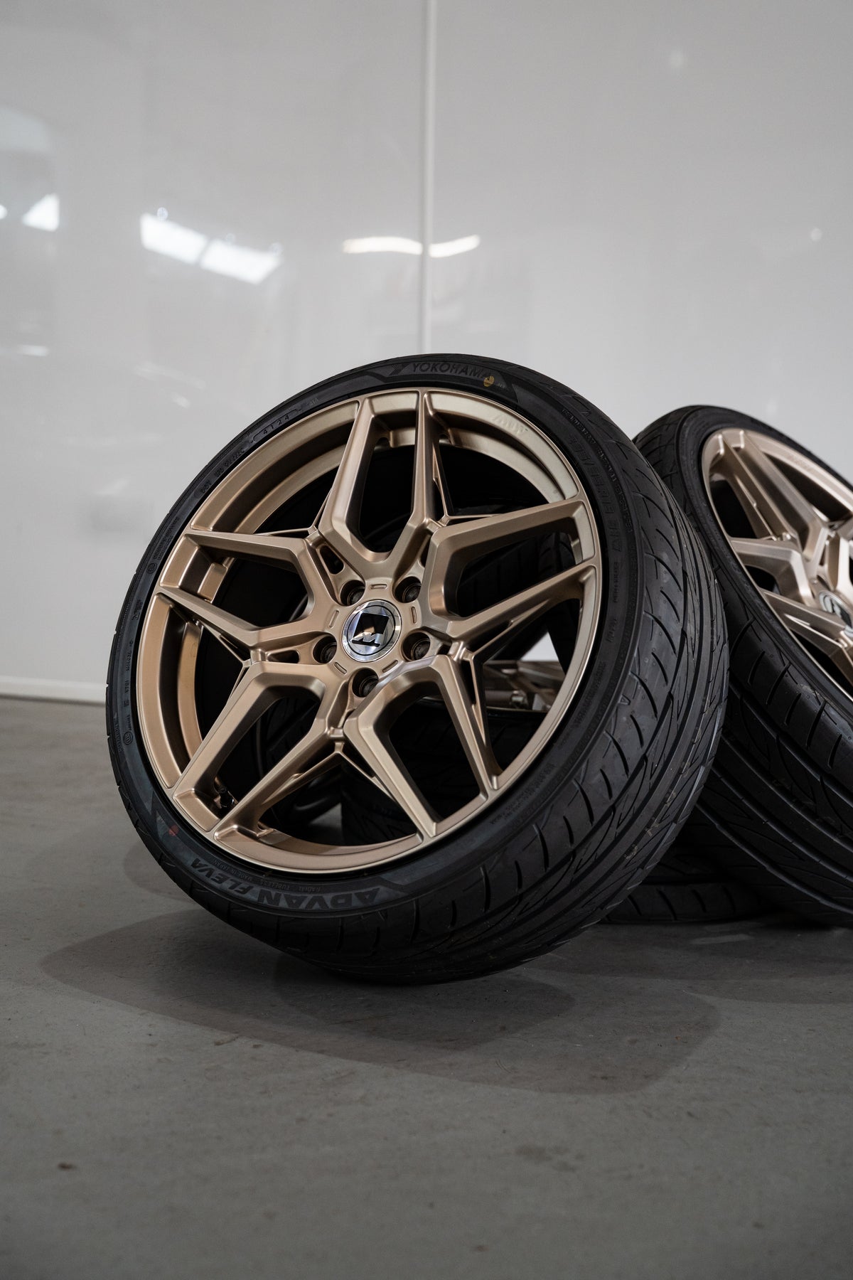 5x112 ET45 M-W1 19" Neodyme Gold