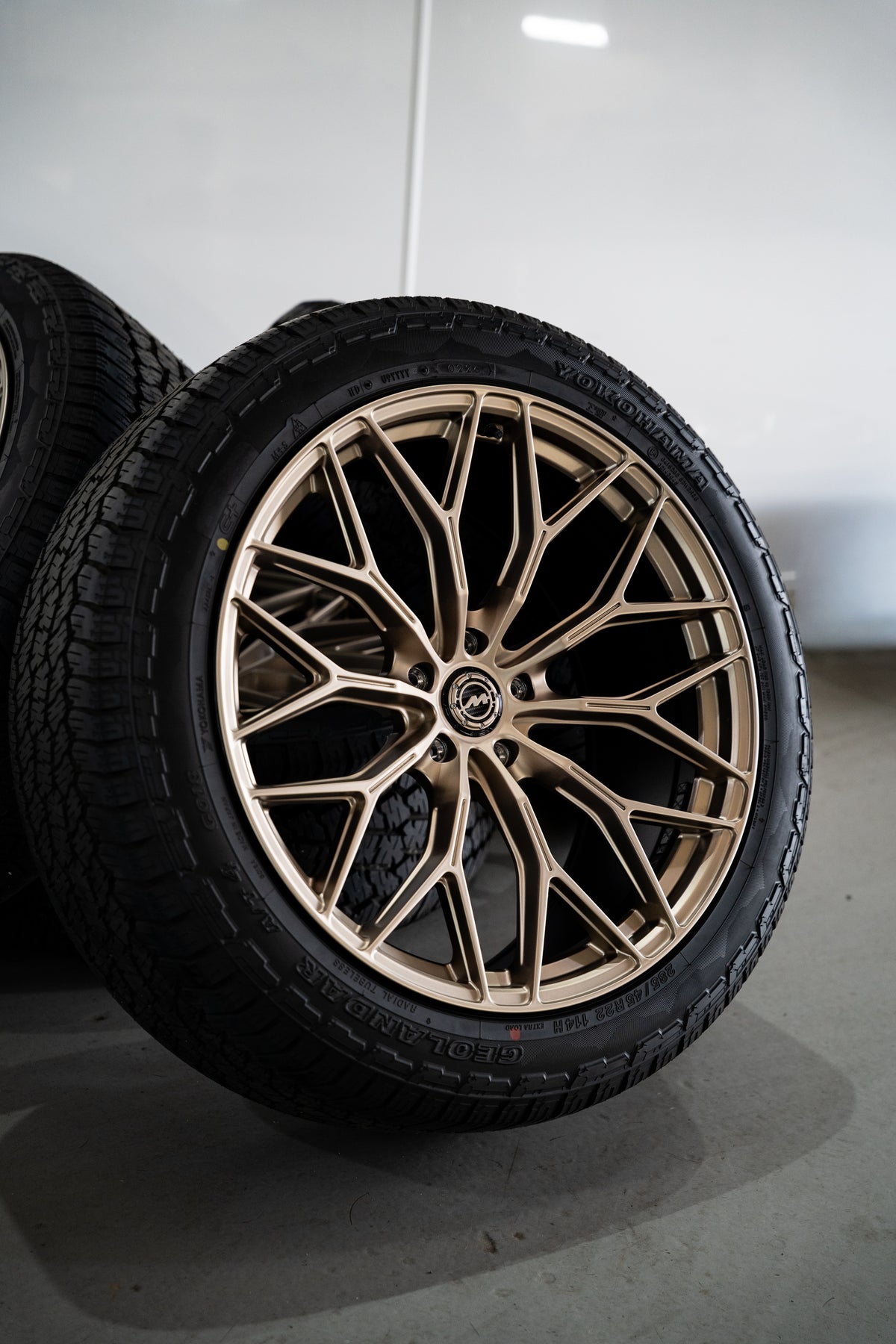Defender 5x120 M-WX 22" Neodyme Gold