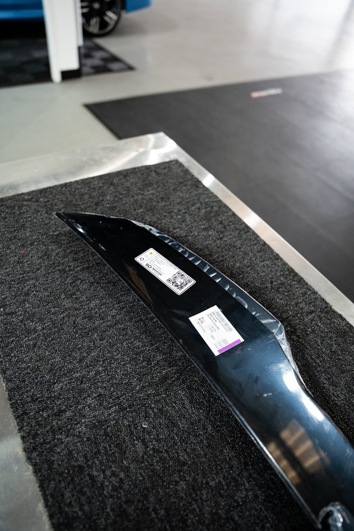 G22 G82 Maxton Design rear spoiler
