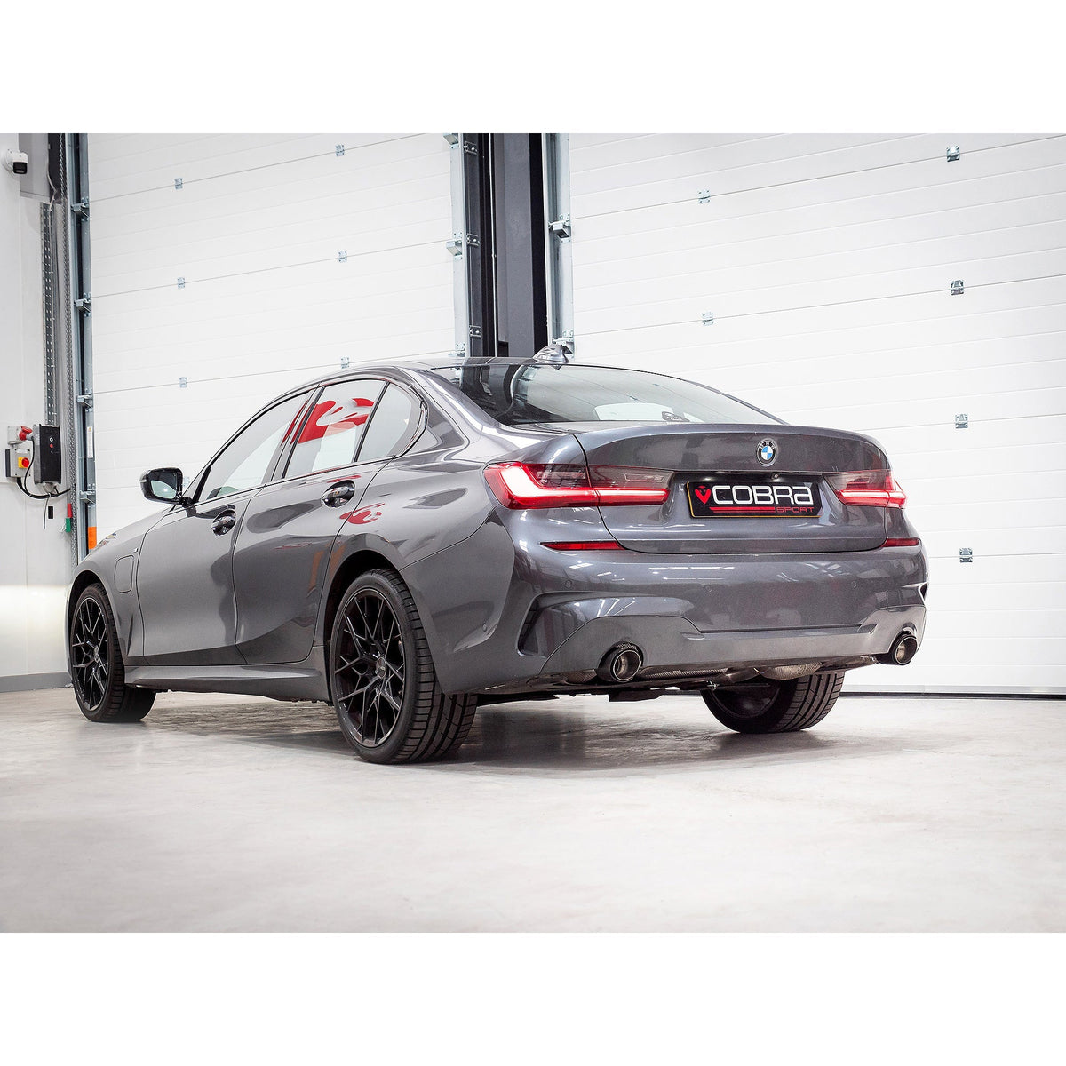 BMW 330e Touring (G21) (19>) Non-Valved Venom Dual Exit Rear Axle Back Performance Exhaust
