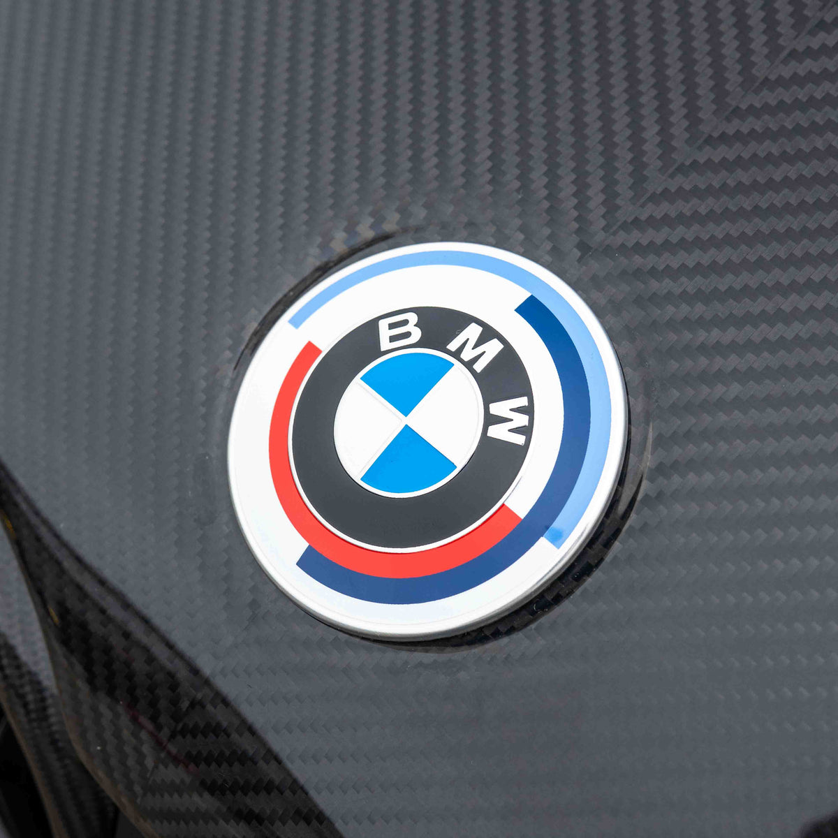BMW F90 M5 & G30 5 SERIES CARBON FIBRE BONNET - V1