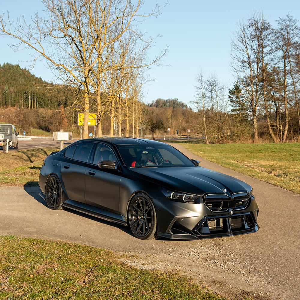 BMW G90 M5 CARBON FIBRE FULL KIT - V1 - CT DESIGN