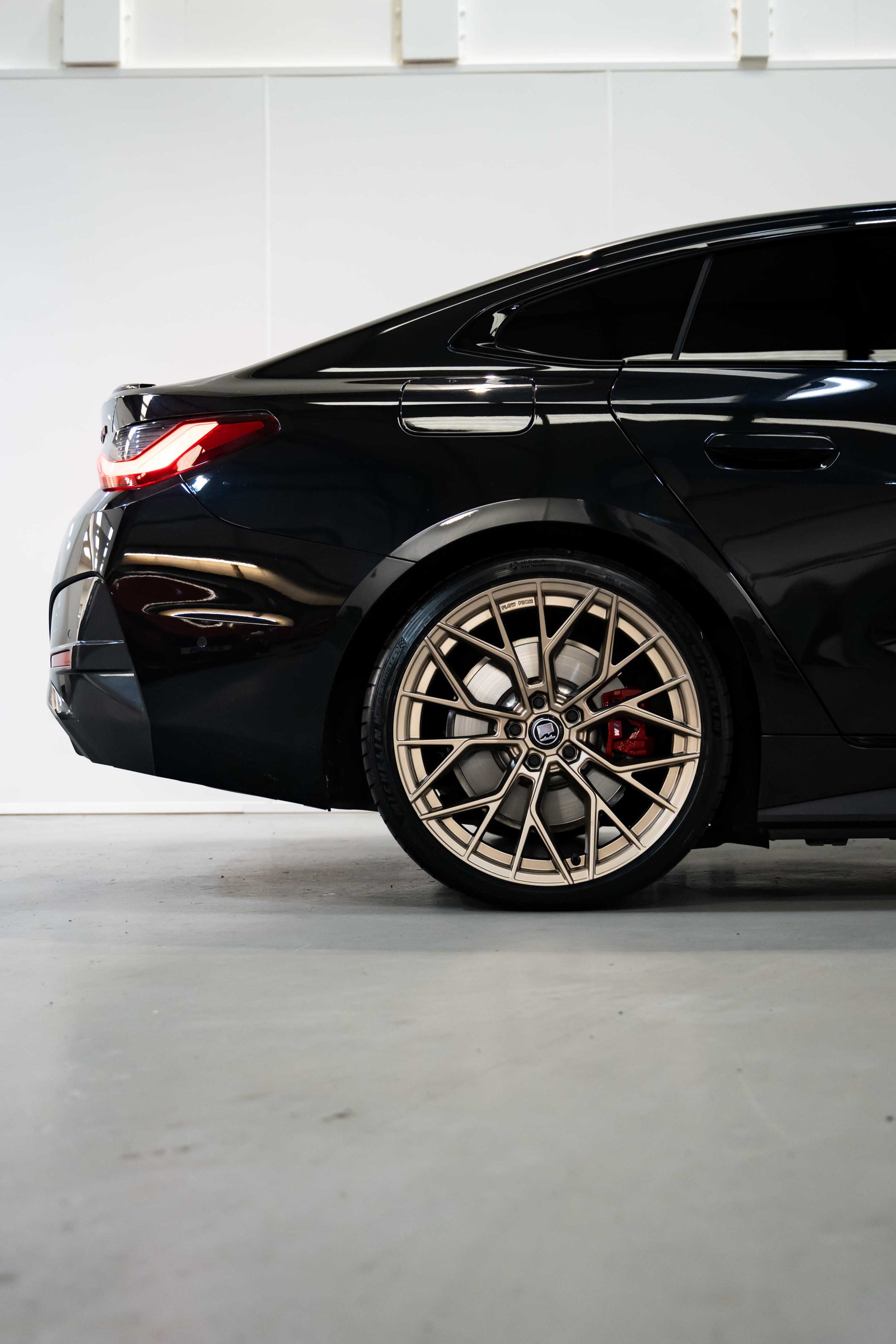 BMW 4 series G22/G23/G26 M-W3 20" Neodyme Gold Motech Wheel