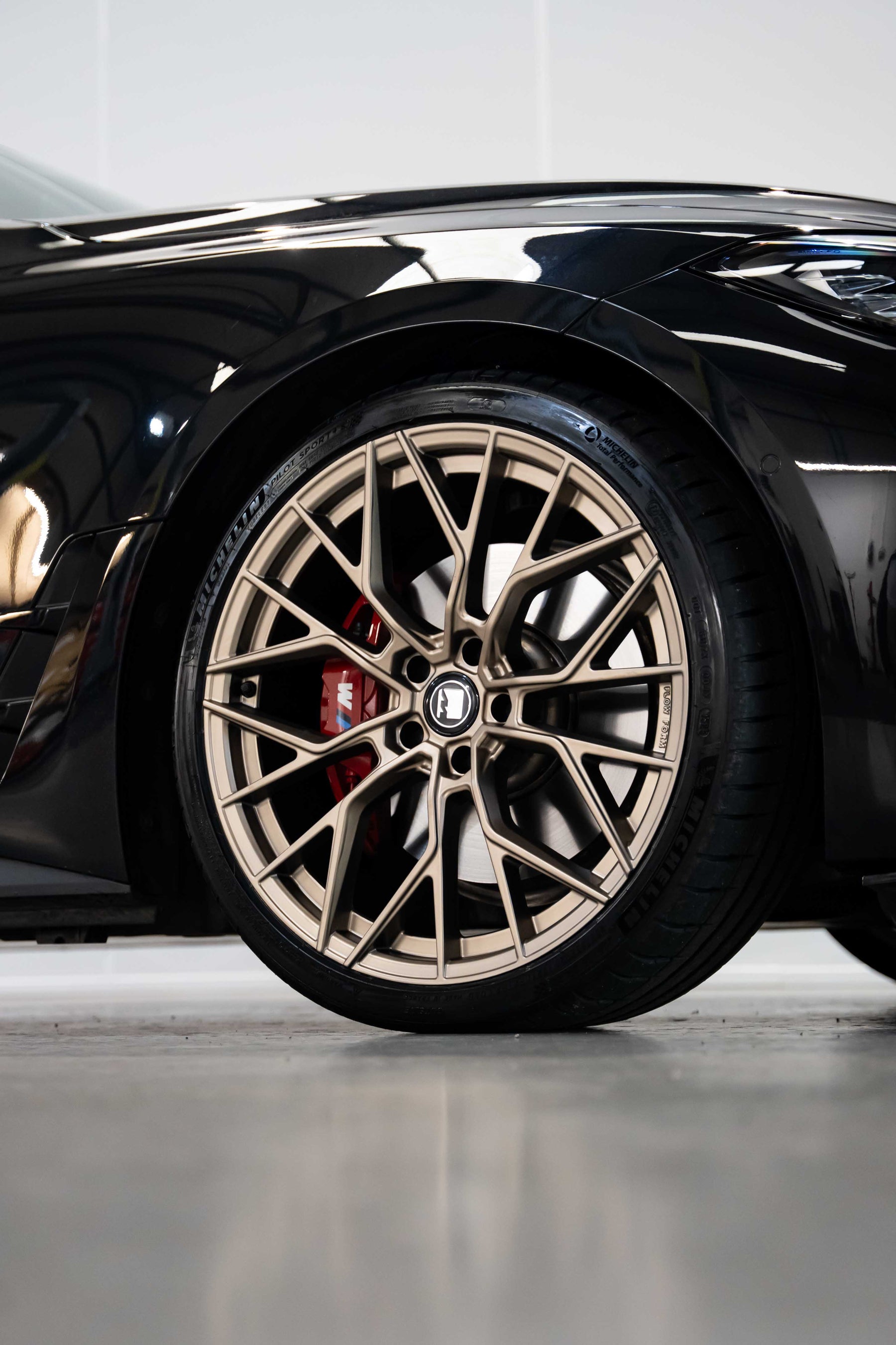 BMW 4 series G22/G23/G26 M-W3 20" Neodyme Gold Motech Wheel