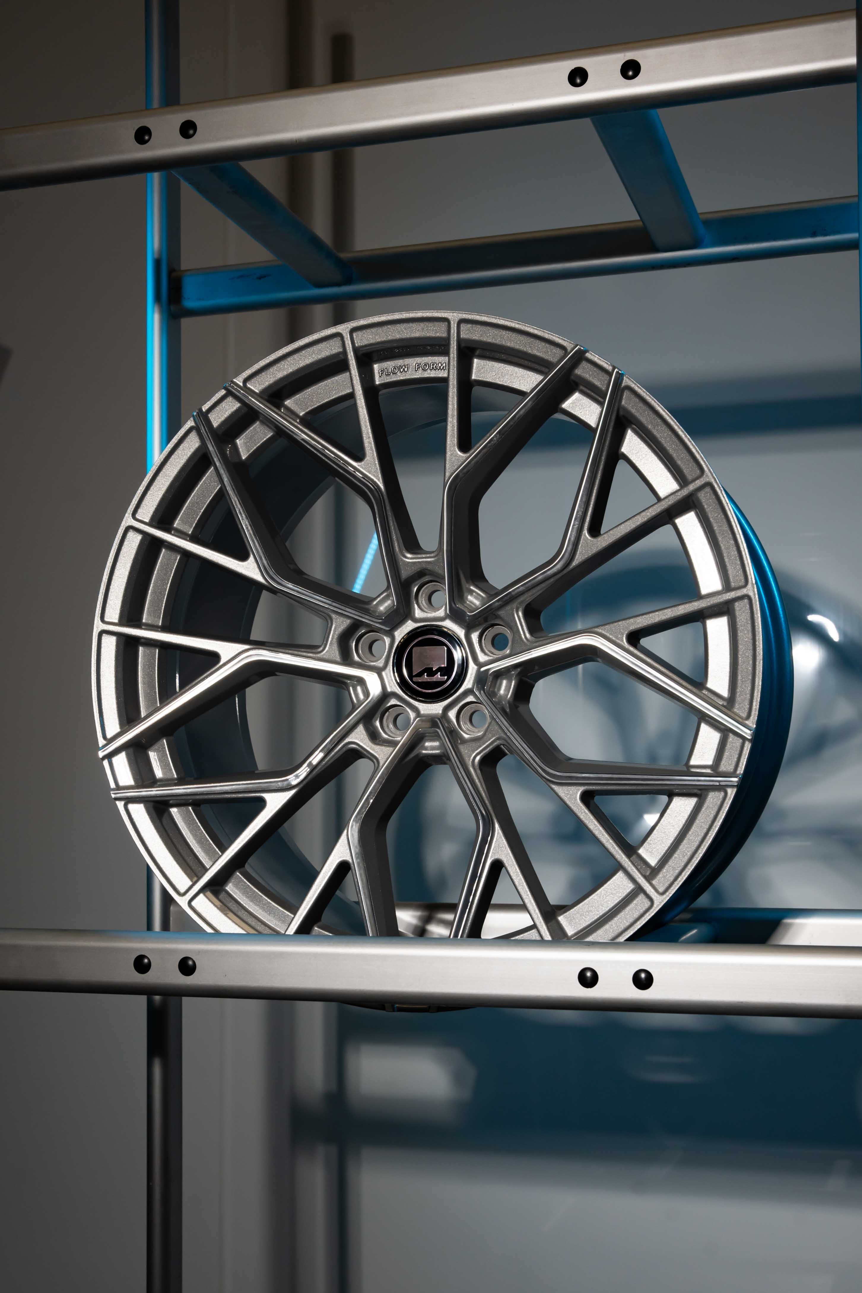 BMW i4 M-W3 20" Silver Polished Motech Wheel