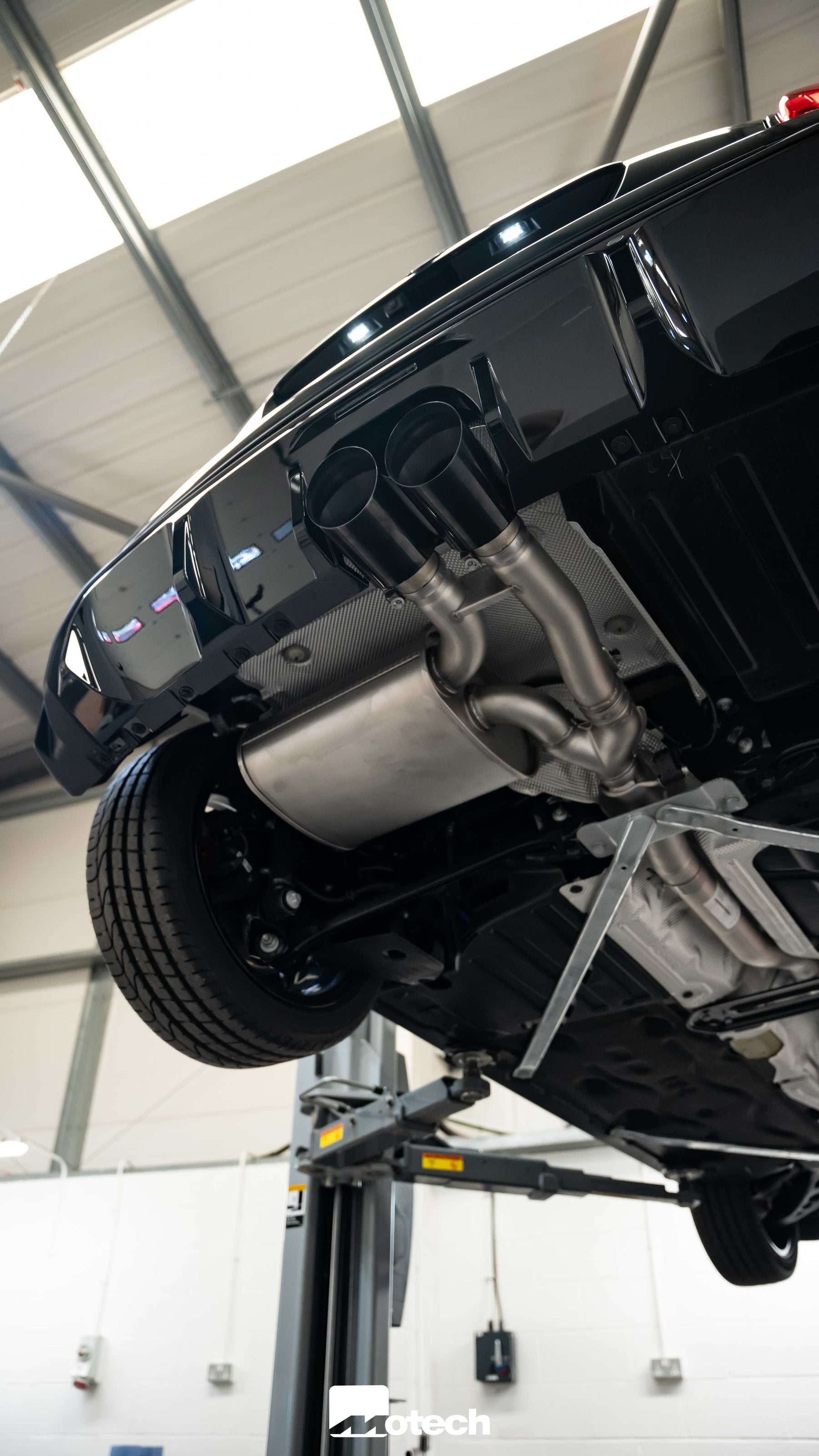MINI F56 LCI 2 with Sound Controller Remus GPF Back system