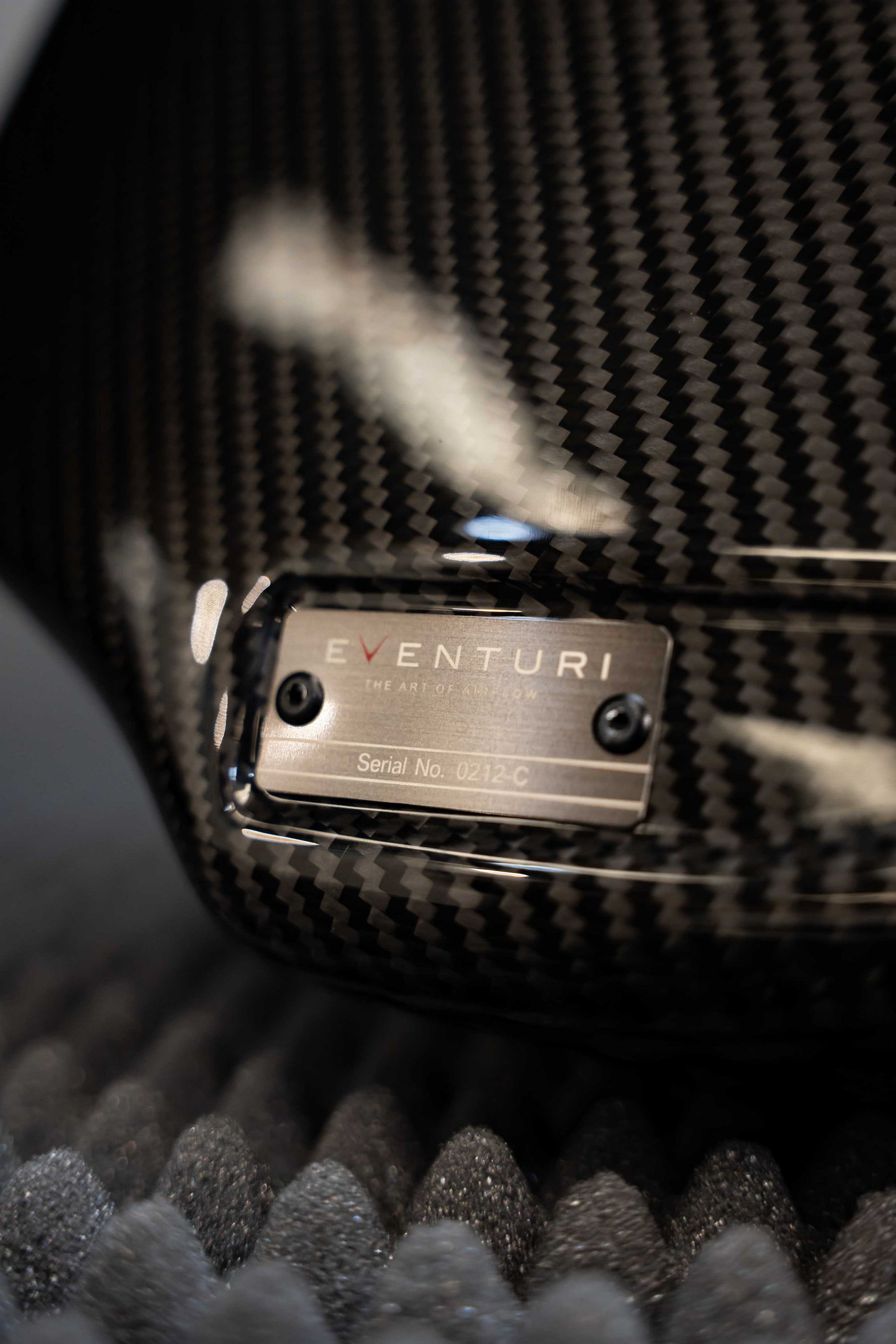 Eventuri BMW G42 M240i Carbon Intake System