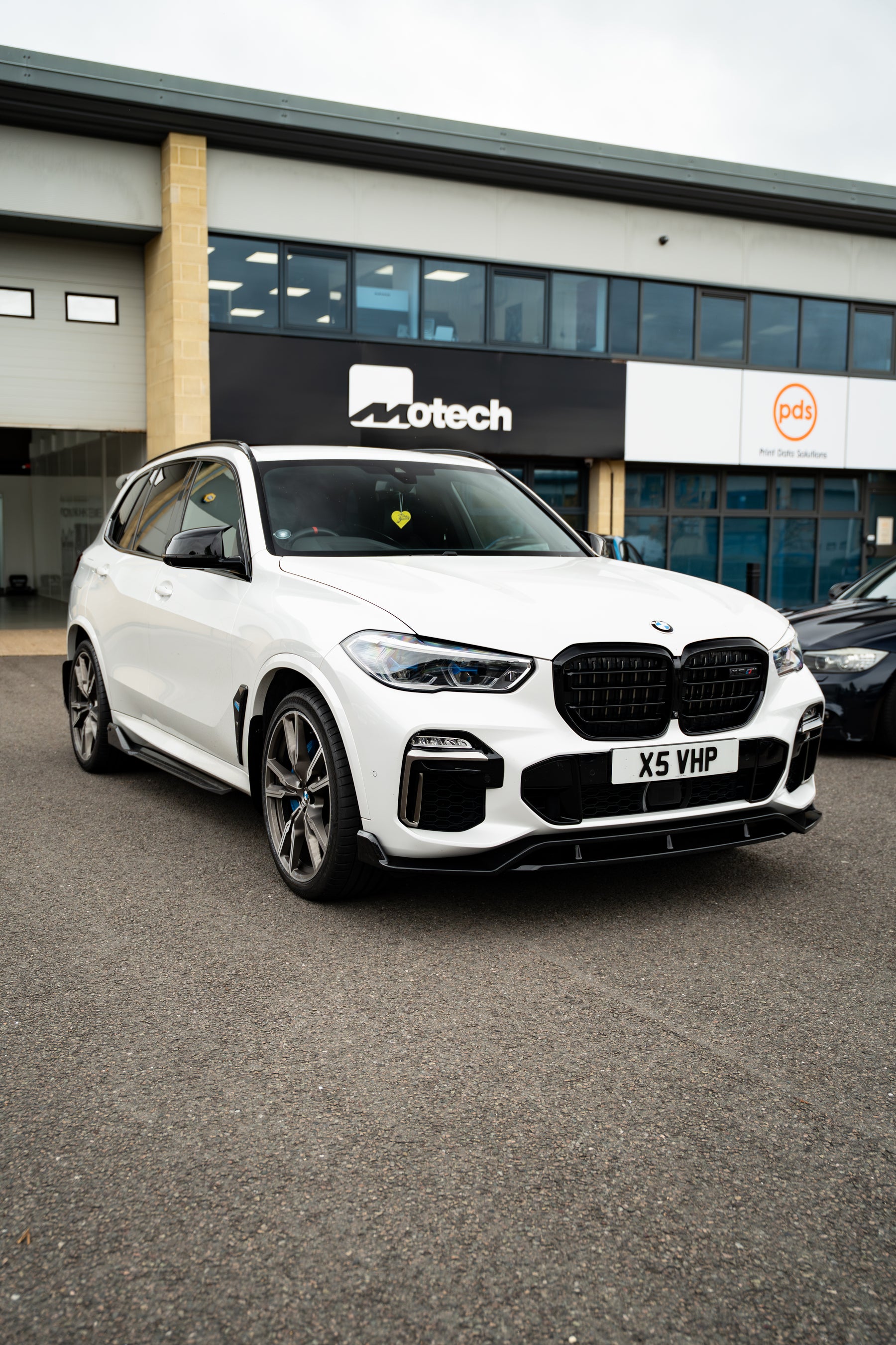 BMW X5 G05 AP Carbon Fibre Arch Guards