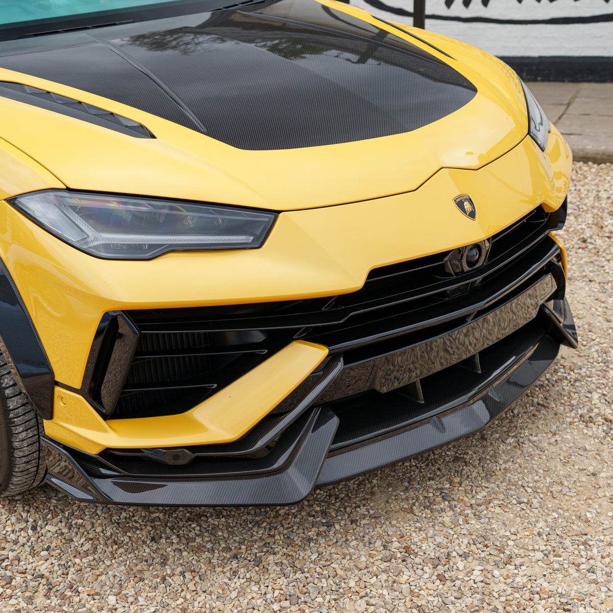 LAMBORGHINI URUS PERFORMANTE FULL CARBON FIBRE KIT - CT DESIGN