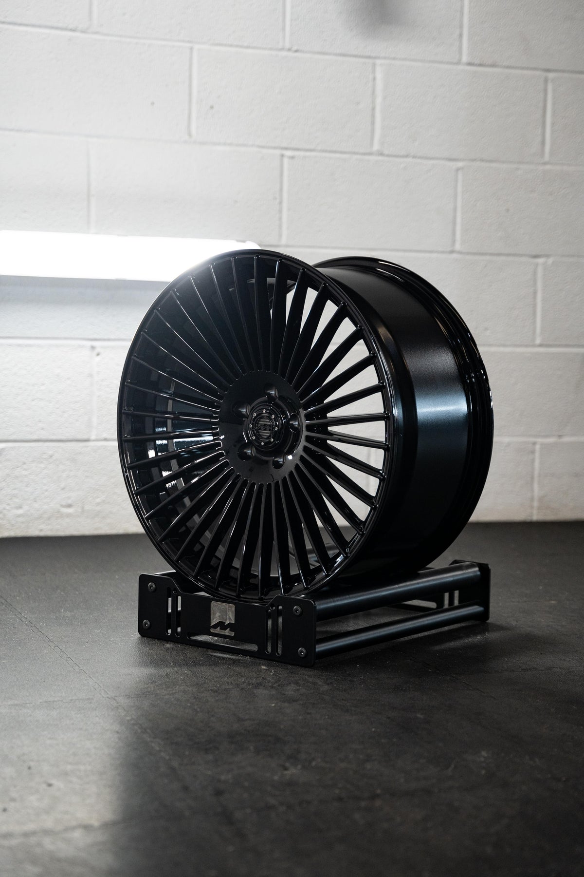 BMW i4 M-W5 20" Precision Black Motech Wheel