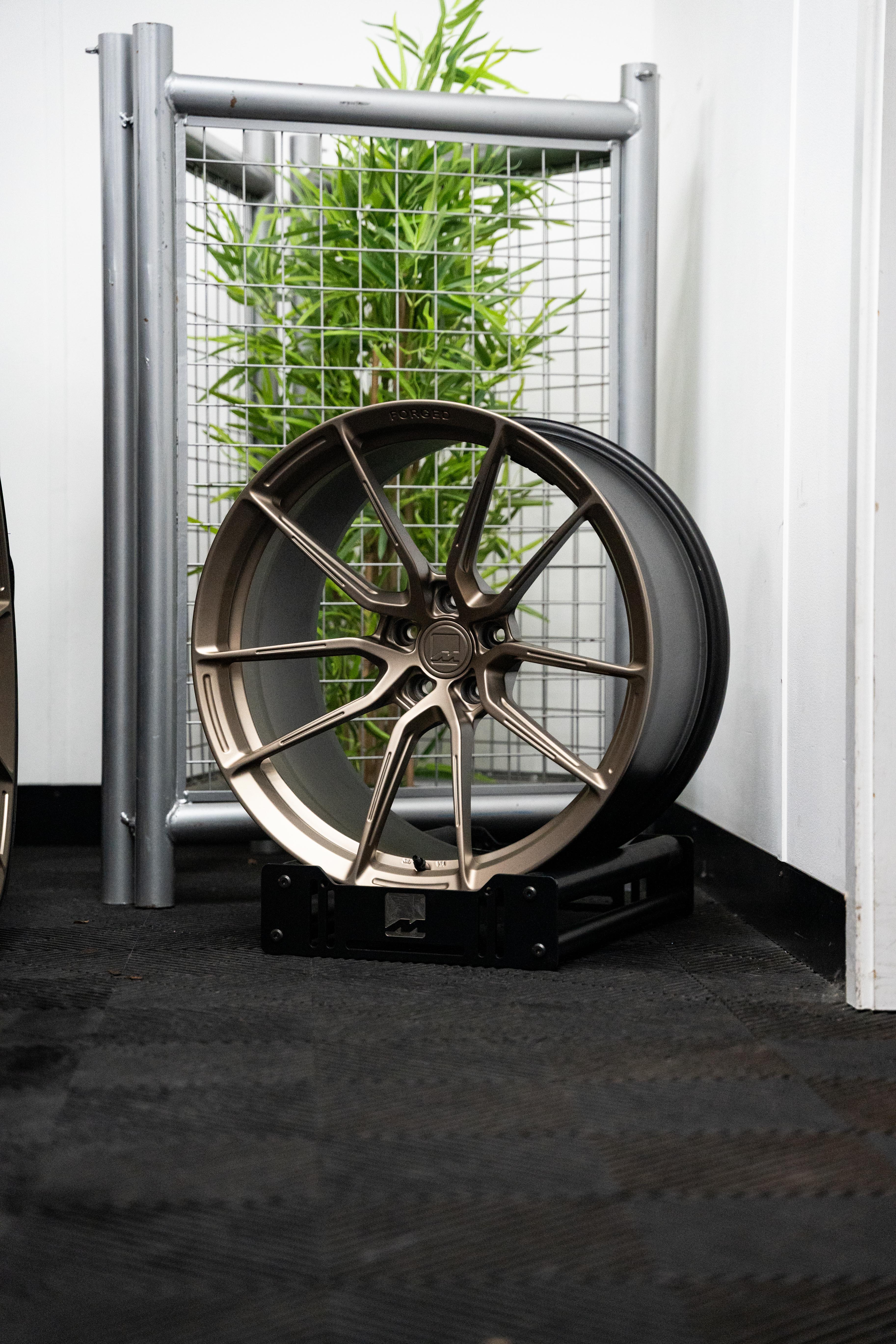 M3 G80 M-W4 19/20" Neodyme Gold Forged Wheels