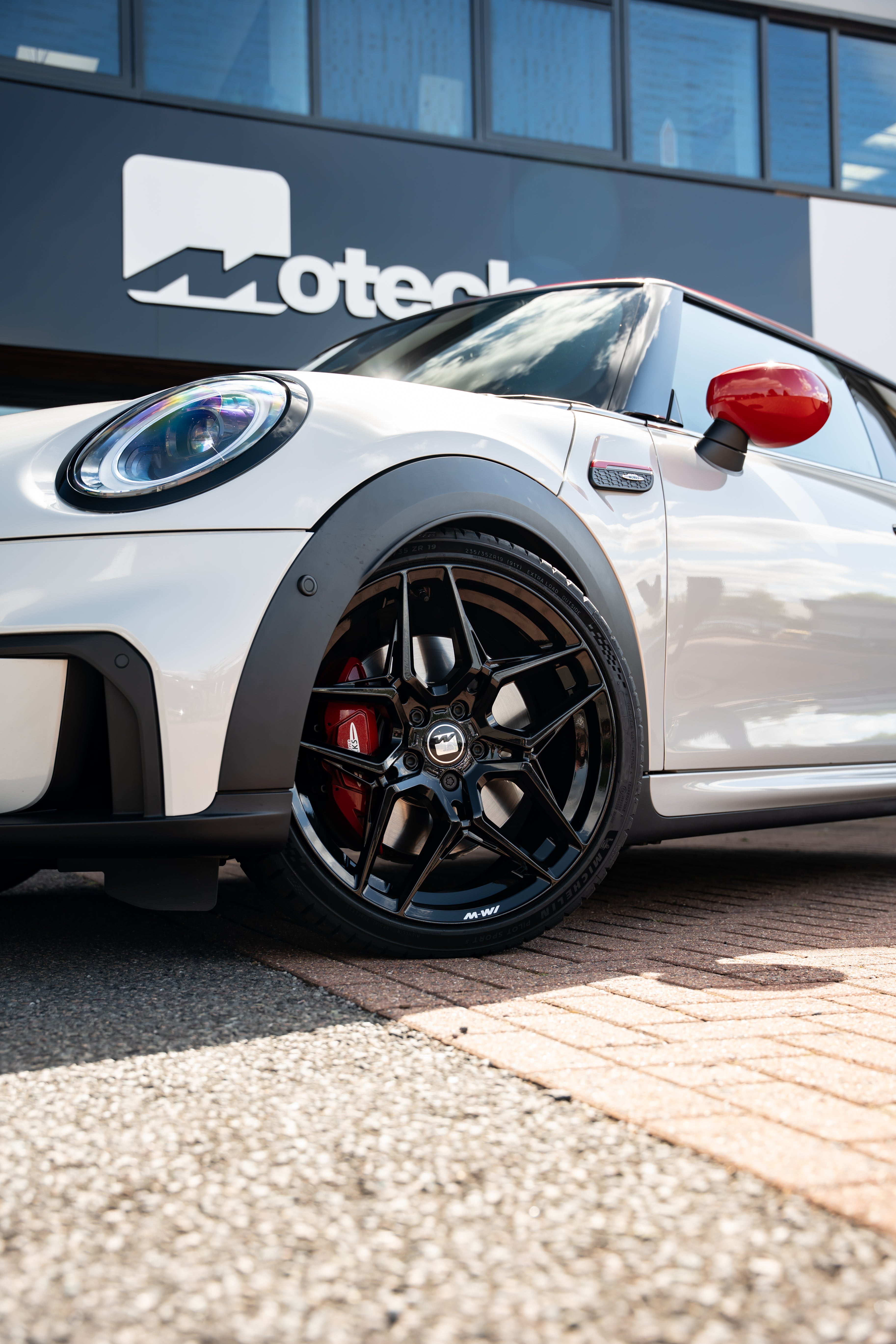 Mini F56 JCW/Cooper/Cooper S M-W1 19" Precision Black Wheels