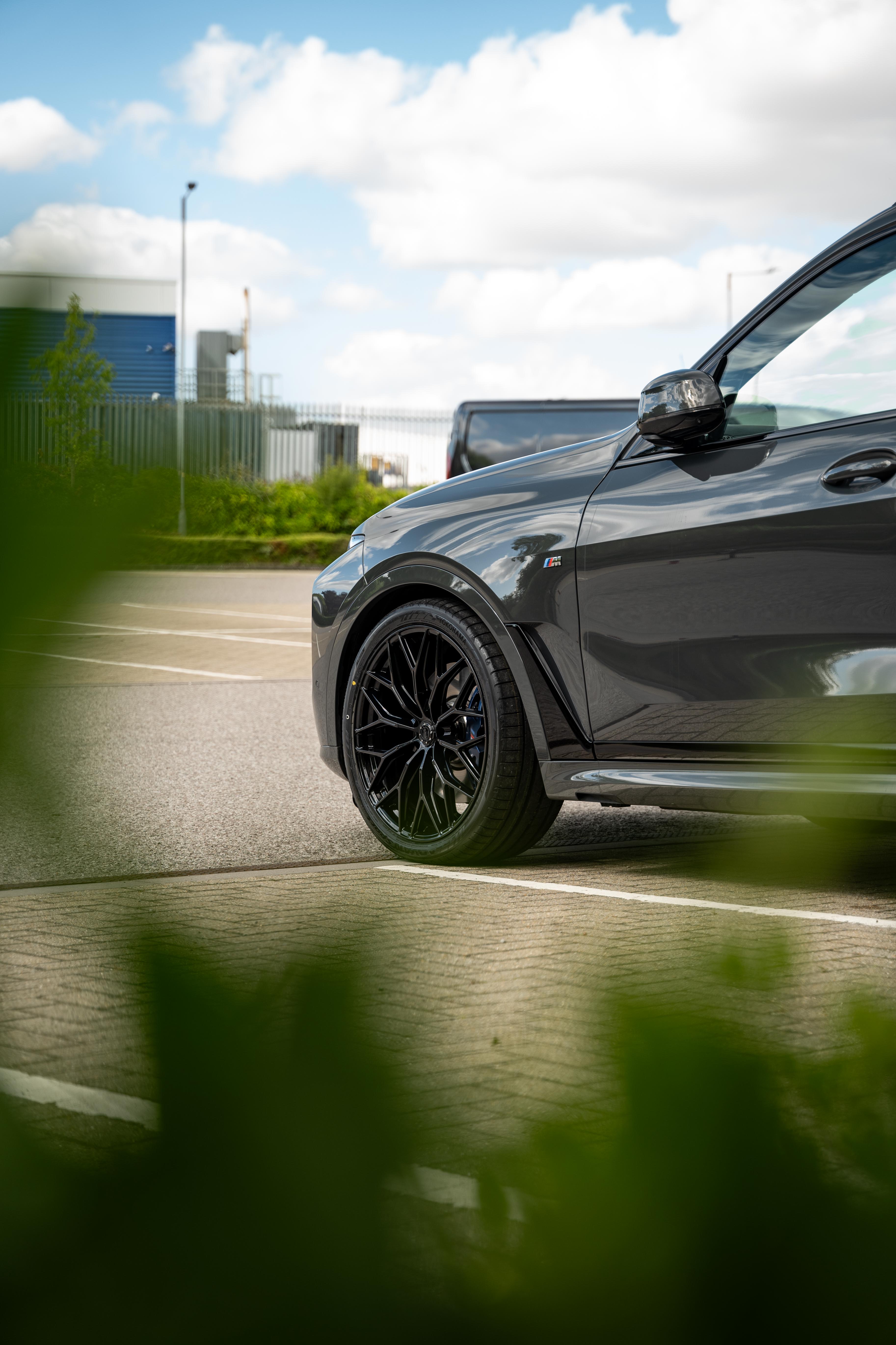 X7 G07 M-WX 22" Precision Black Motech Wheel