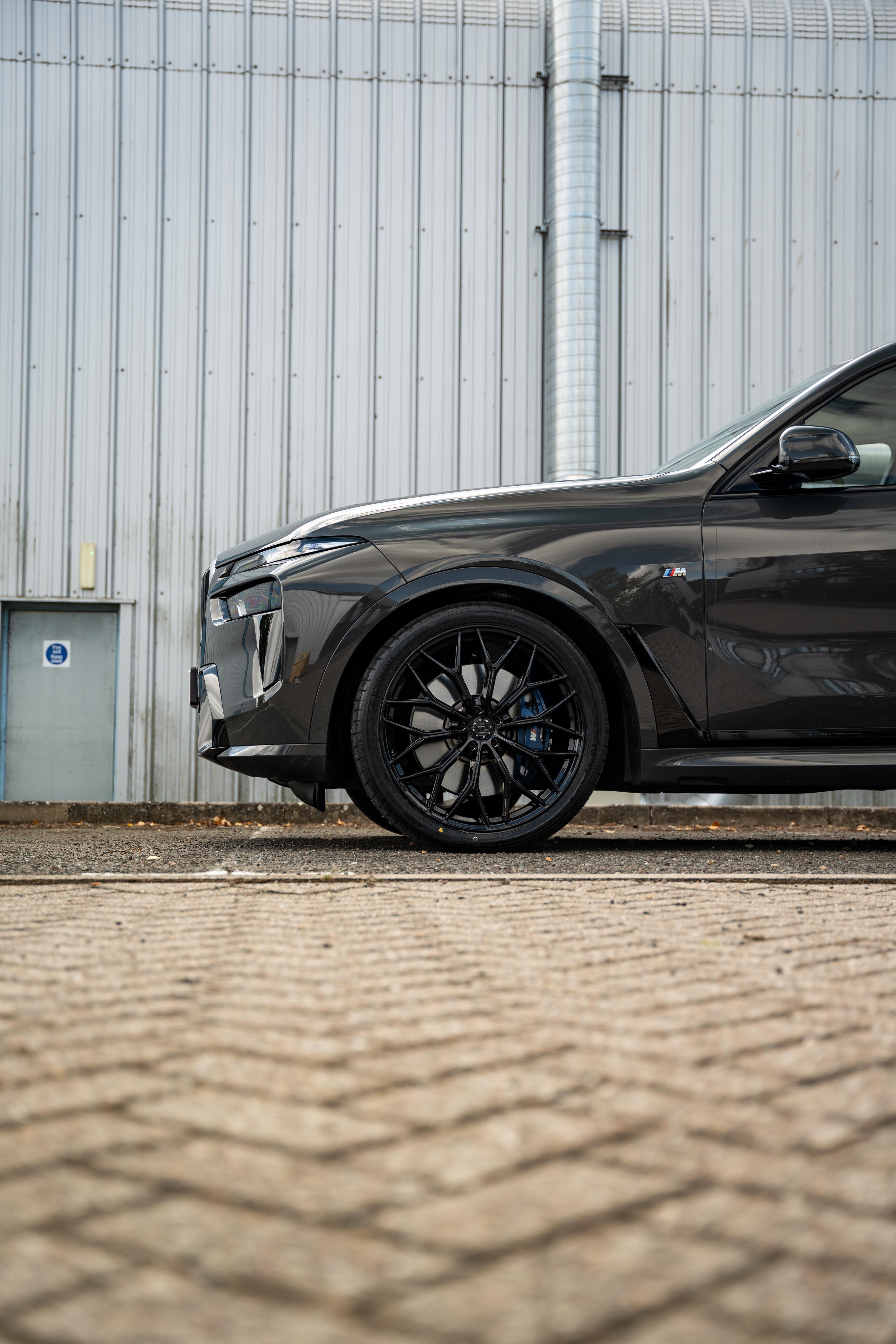 X7 G07 M-WX 22" Precision Black Motech Wheel