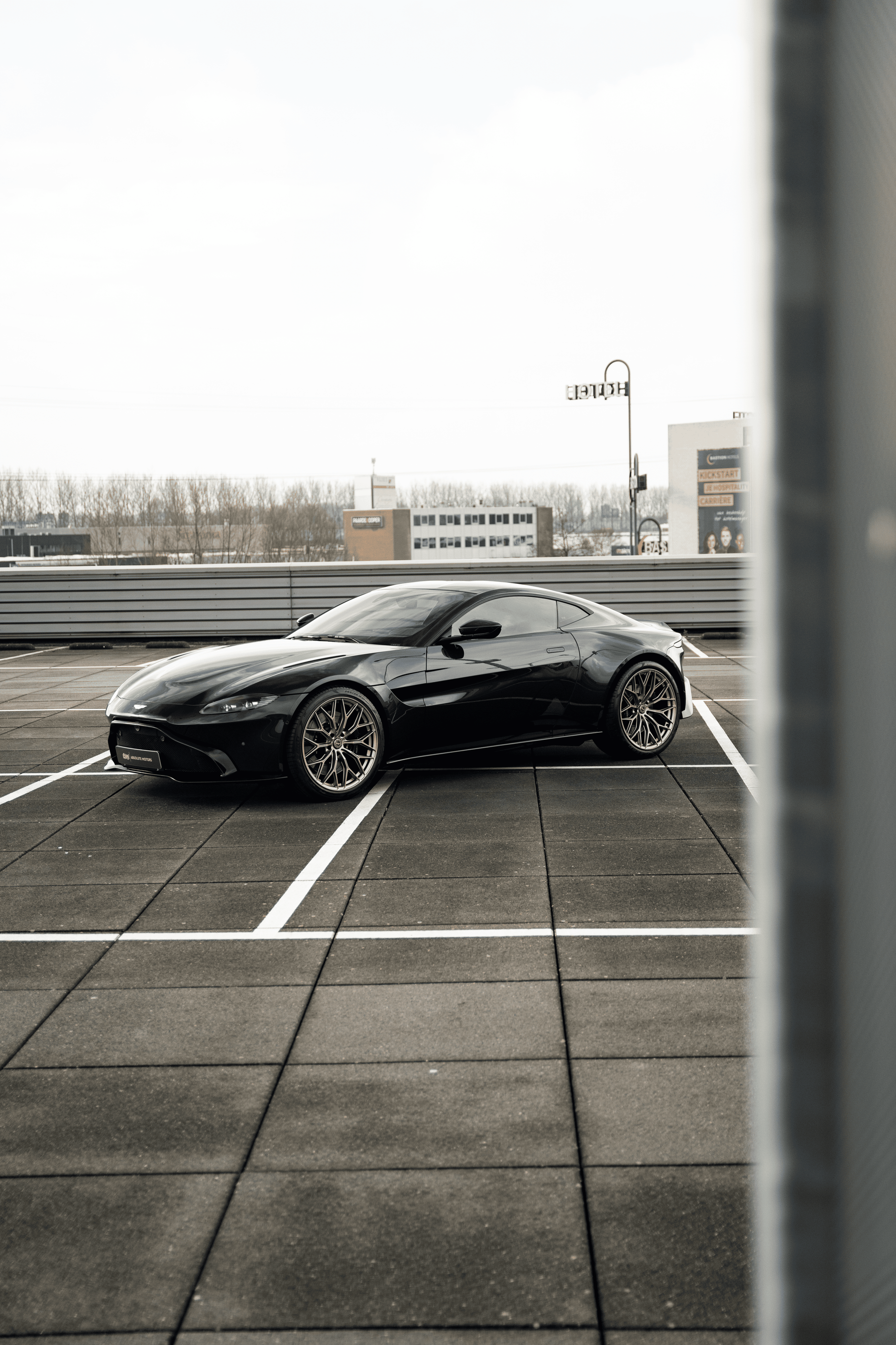 Aston Martin M-WX 21" Neodyme Gold Motech Wheel