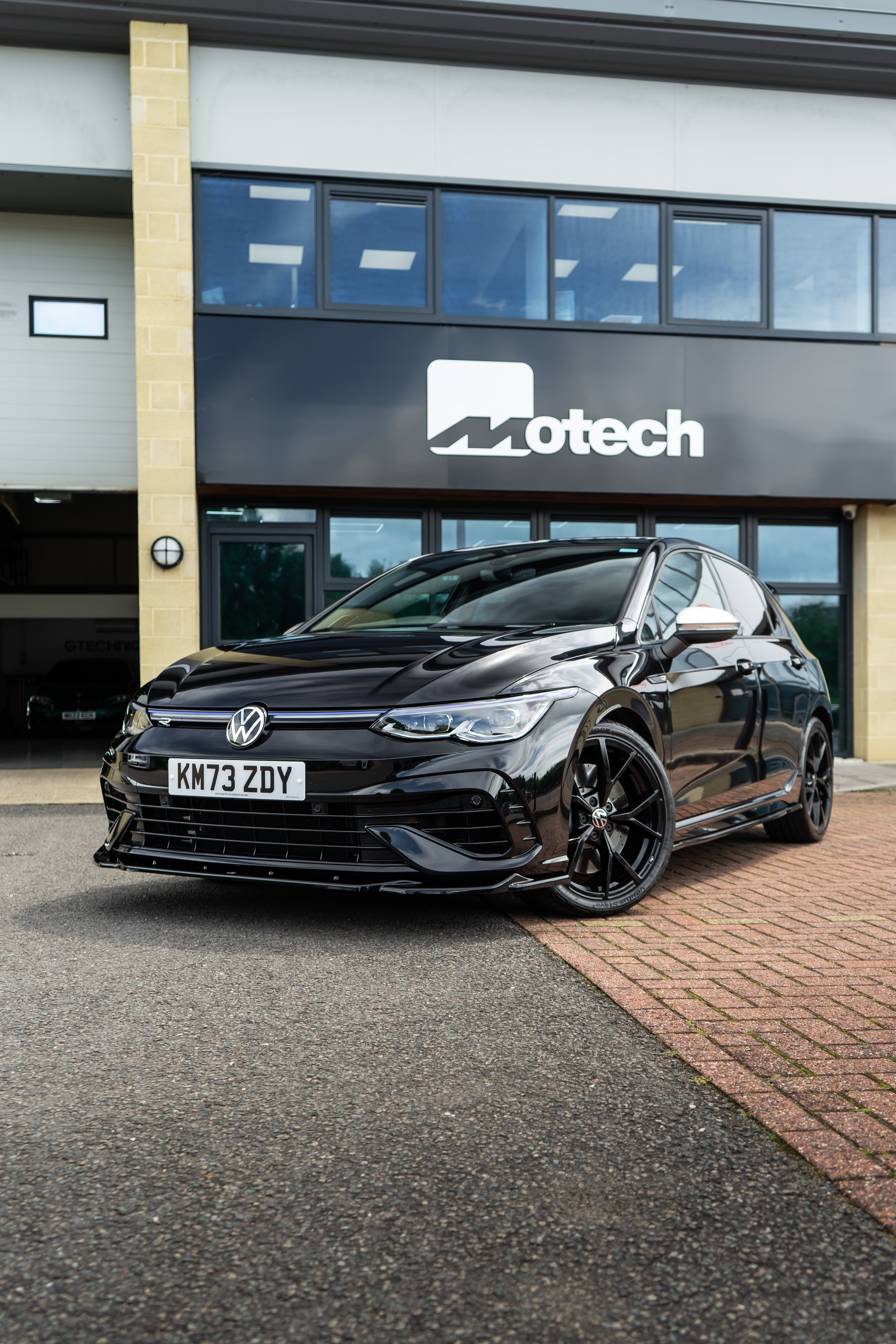 Golf R MK8 Maxton Design Front Splitter