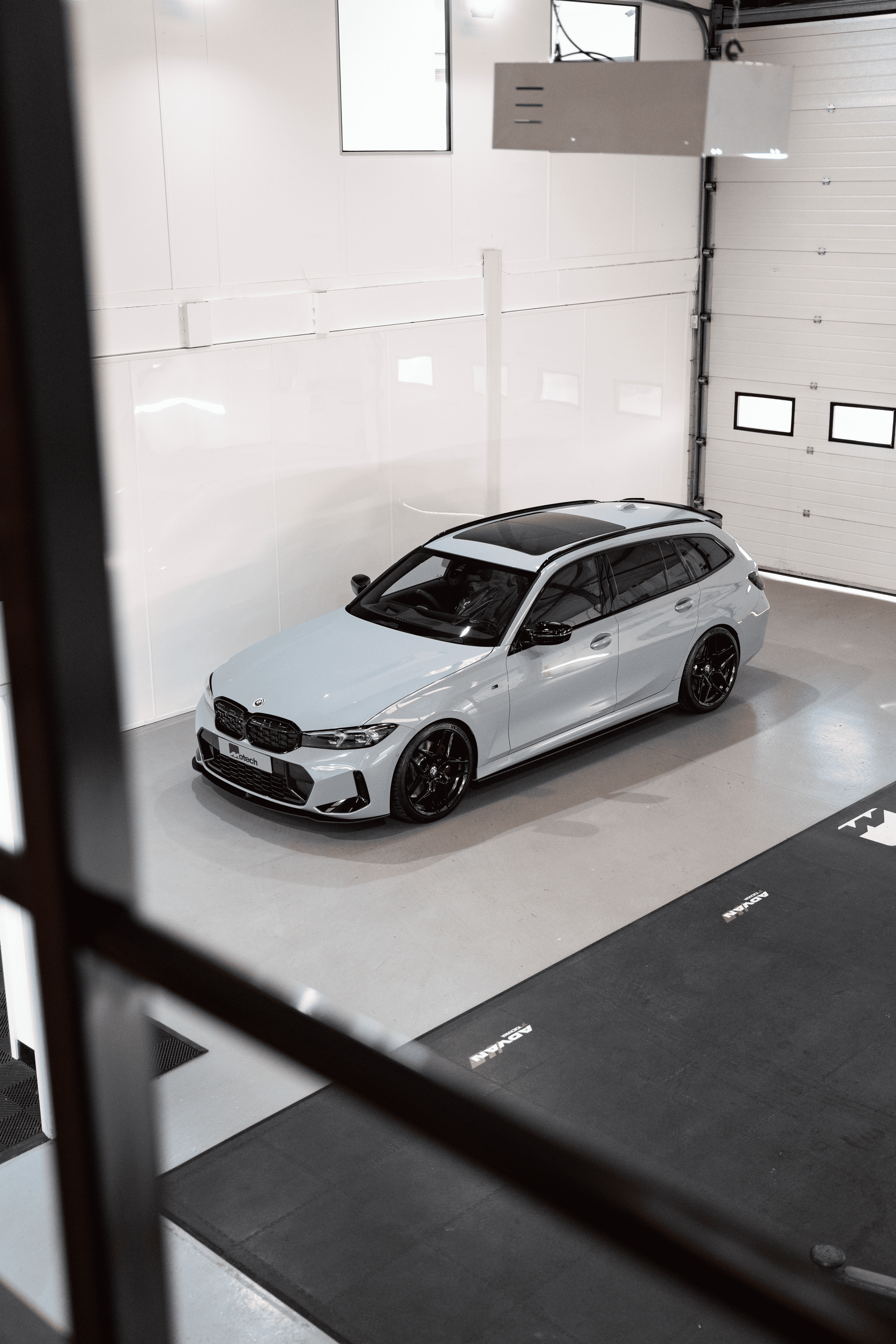BMW 3 series G20/G21 M-W1 20" Precision Black Motech Wheel