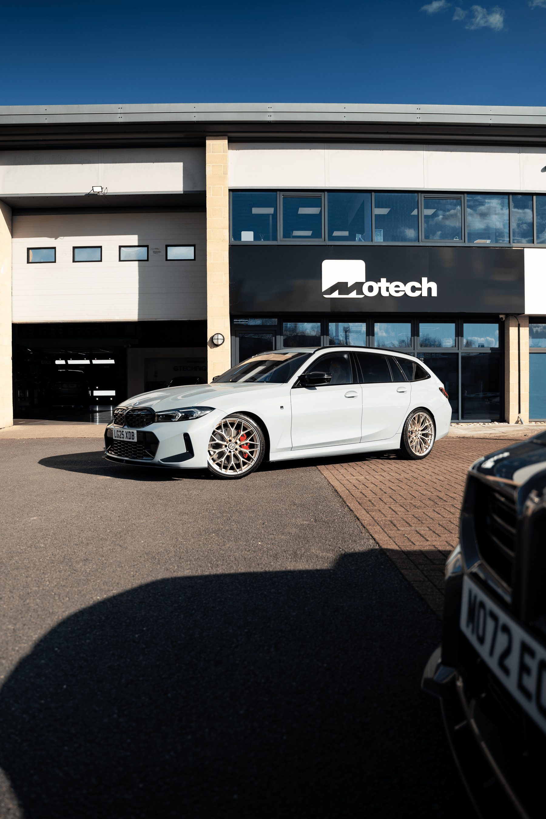 BMW 3 Series G20 G21 M-WX 20" Frozen Gold Motech Wheel
