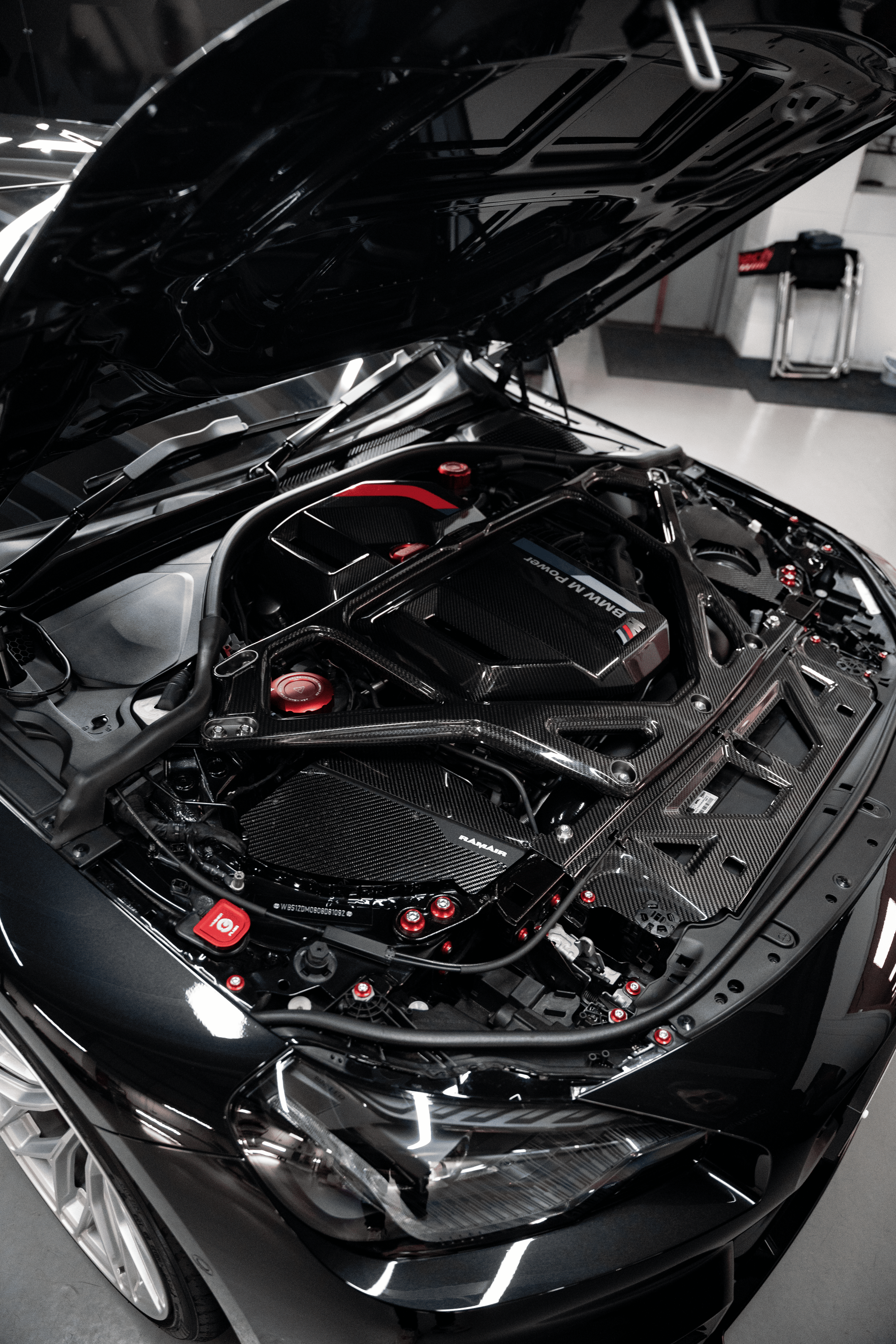 BMW M3 G80/G81 Eventuri Carbon Fibre Strut Brace