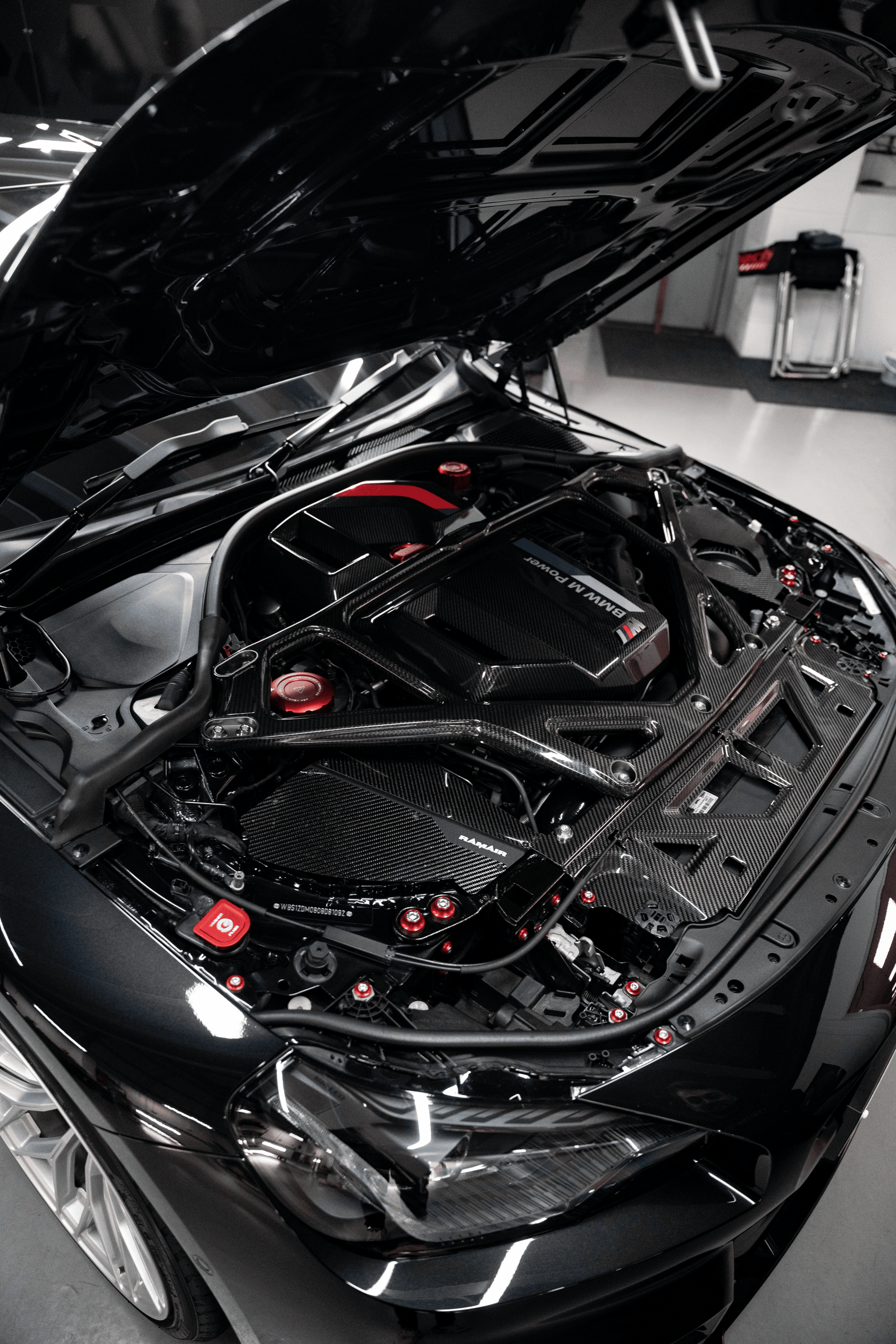 BMW M4 G82/G83 Eventuri Carbon Fibre Strut Brace