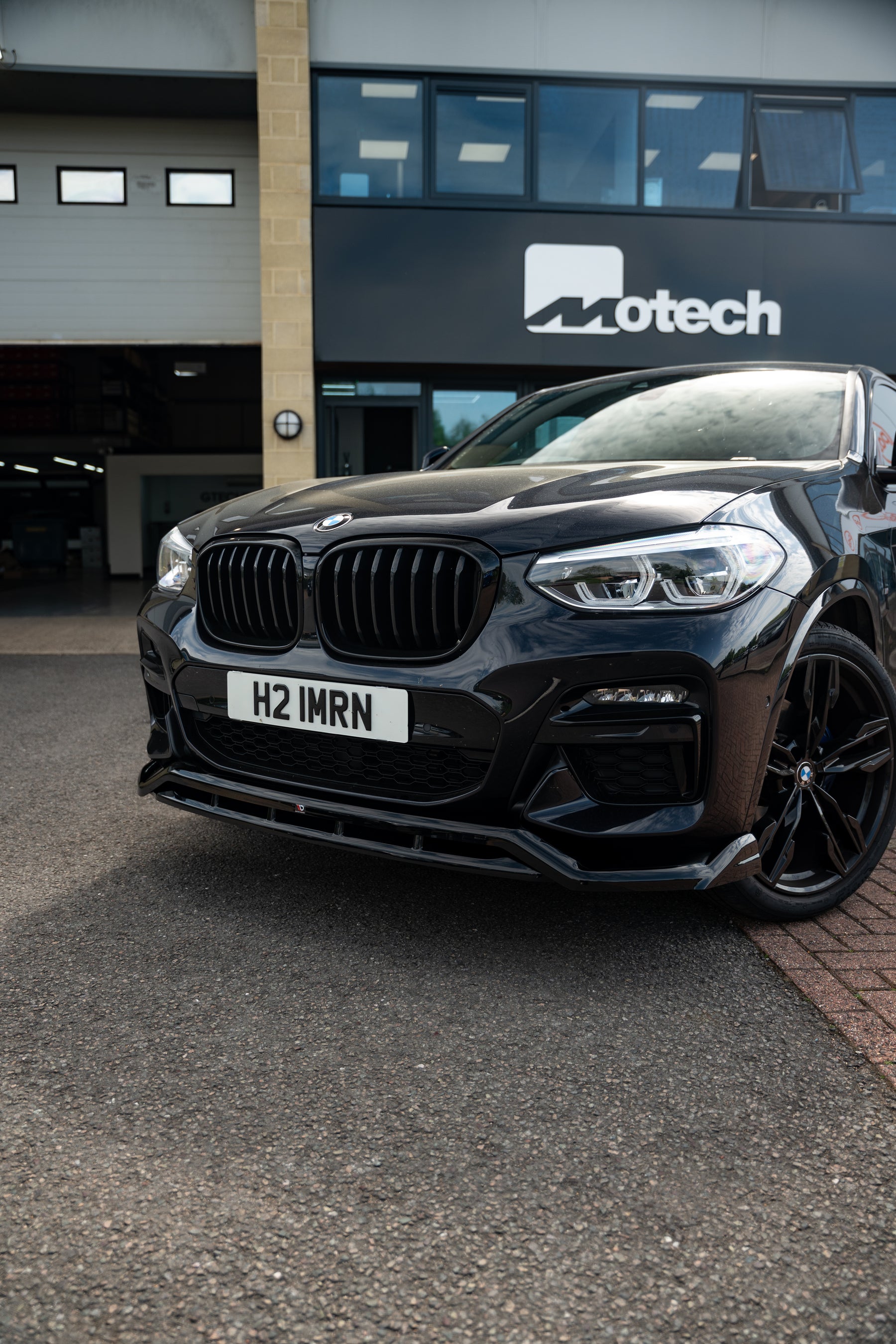 BMW G02 X4 M Pack Maxton Design Body Kit