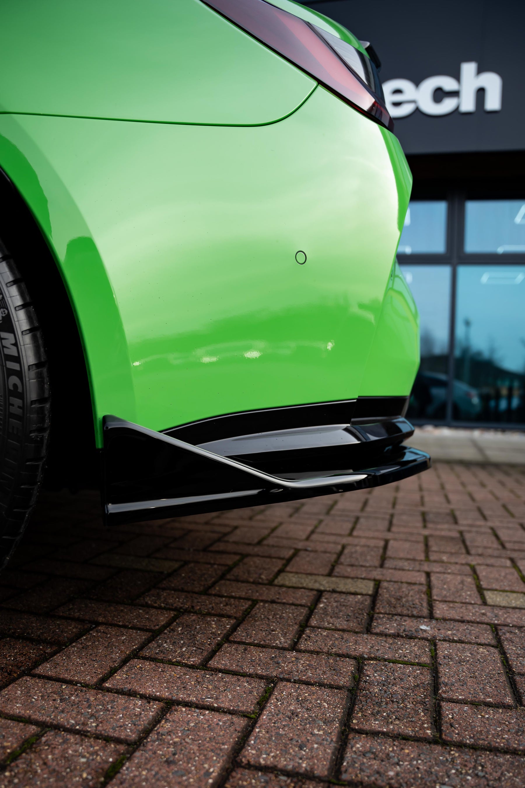 BMW M4 G82 Maxton Design Rear Side Splitters