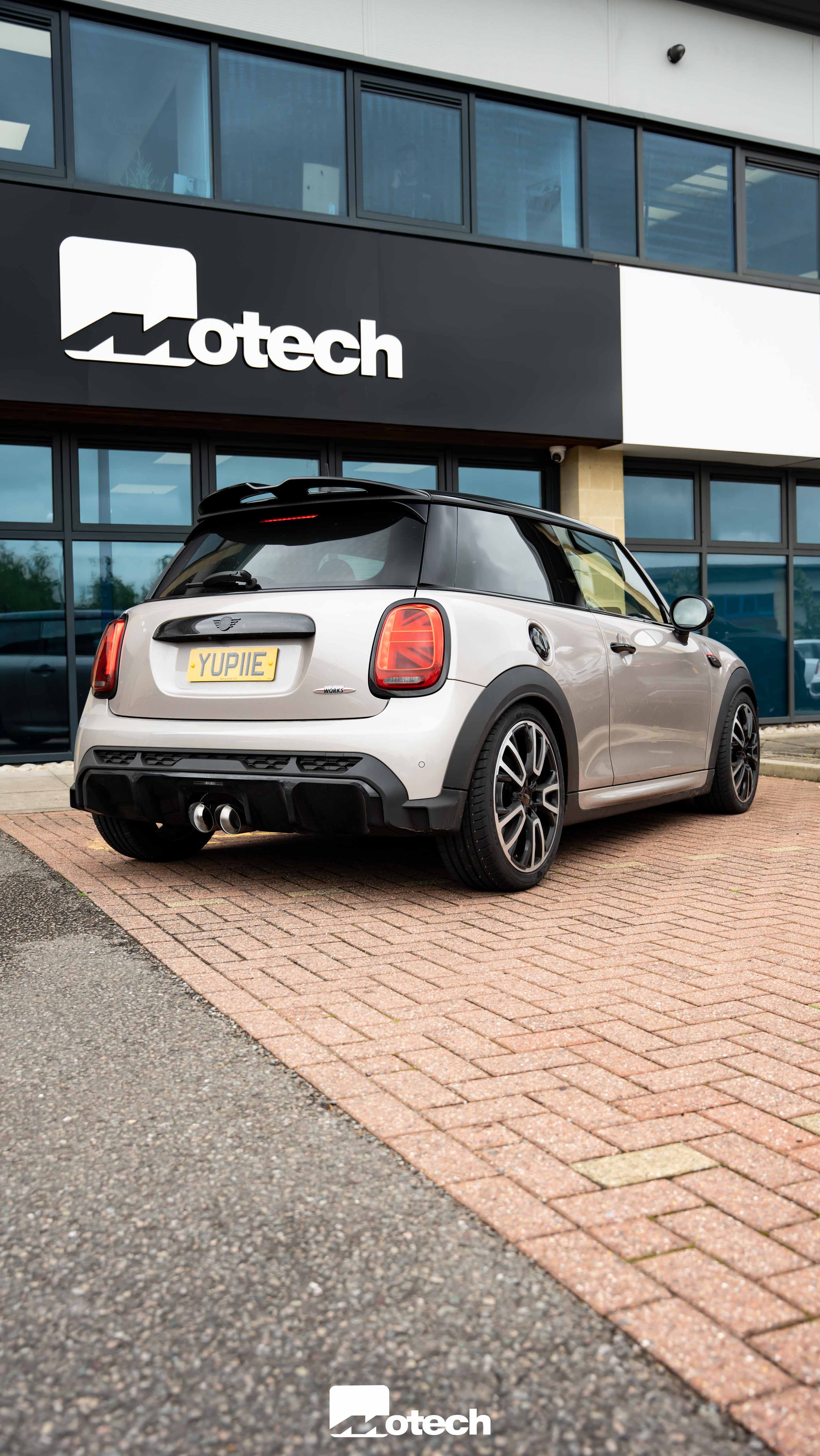 MINI F56 LCI 2 with Sound Controller Remus GPF Back system