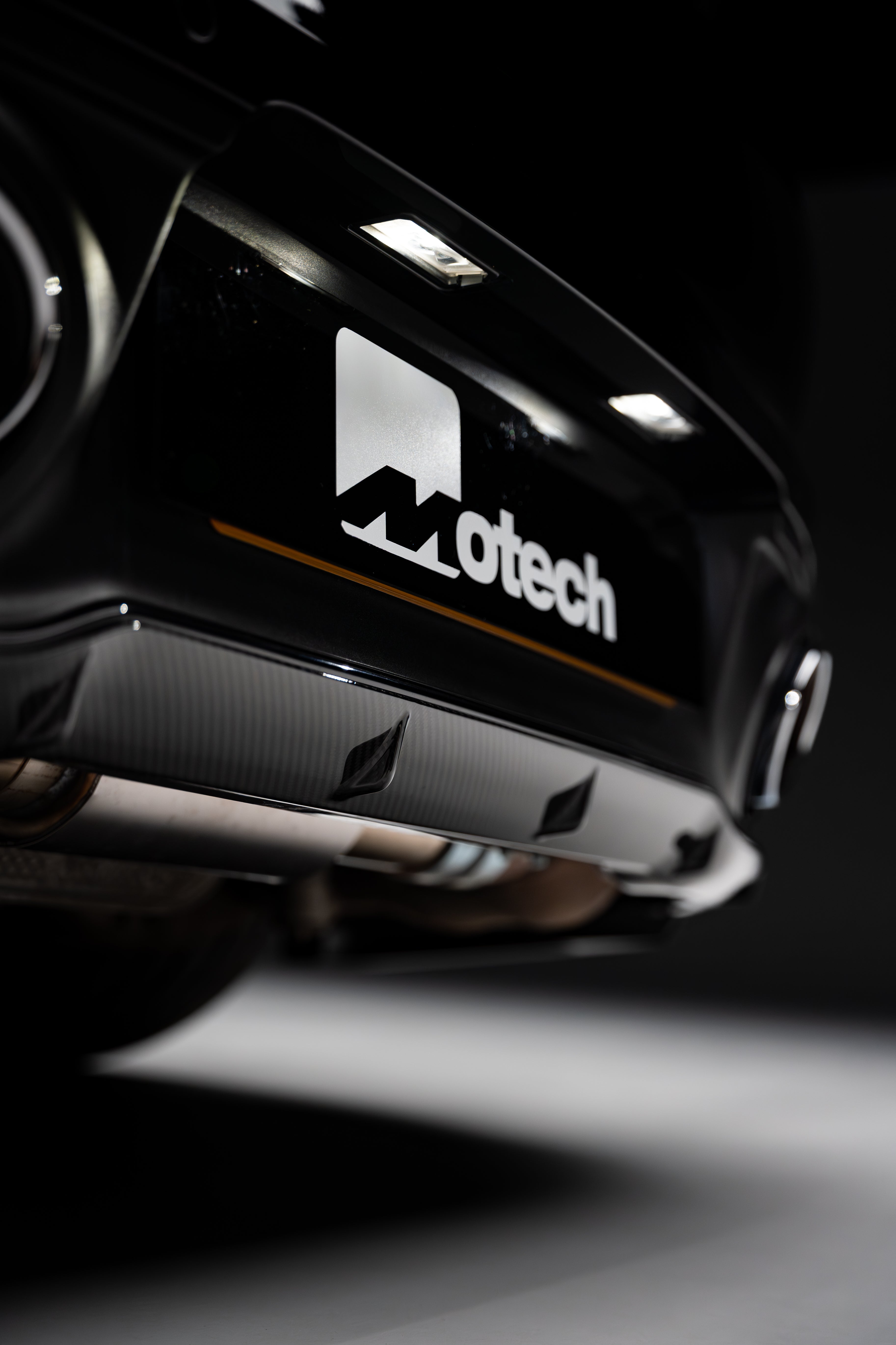 Porsche 992 Carrera / Carrera S Dissident Carbon Rear Diffuser
