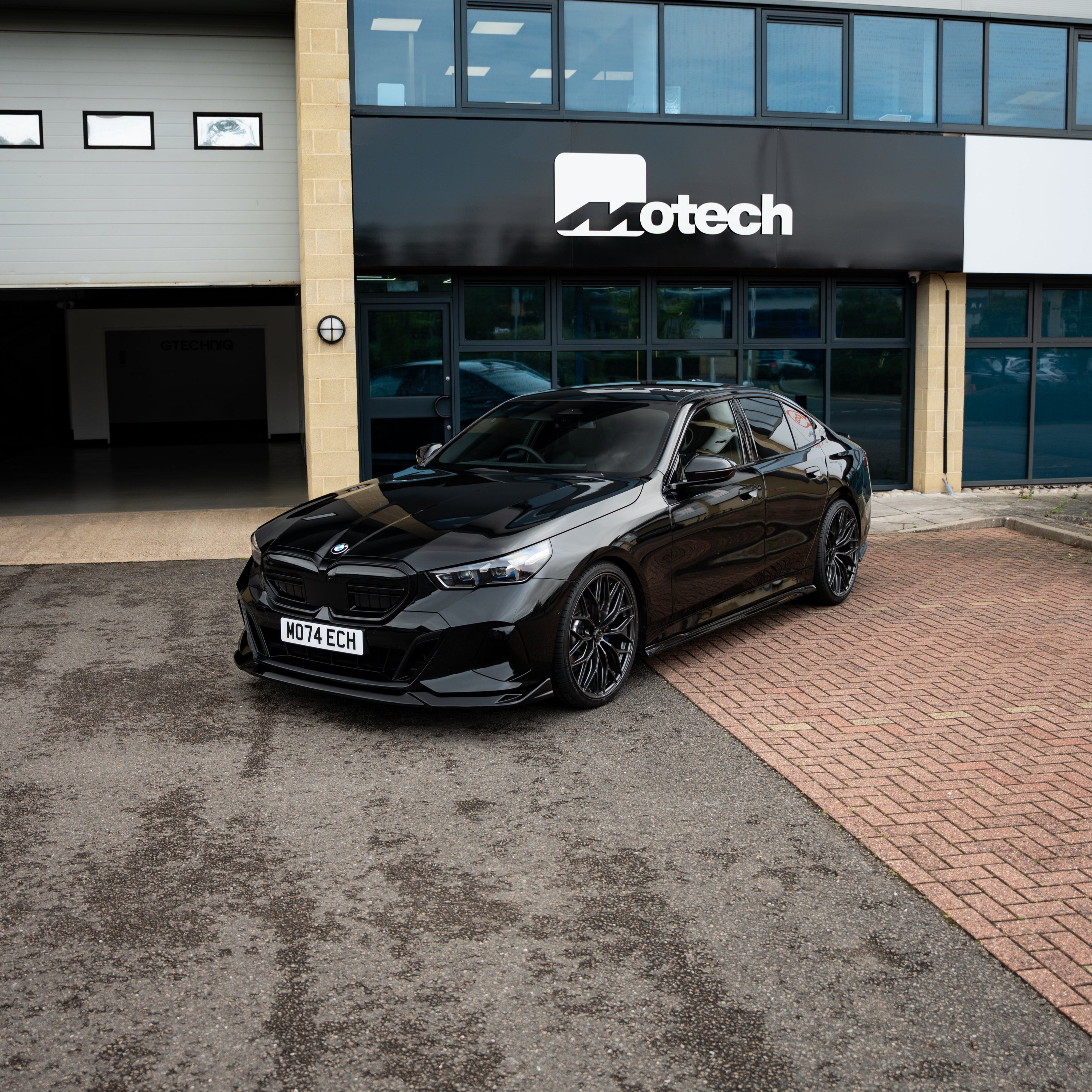 BMW 5 Series G60 Maxton Design Front Splitter