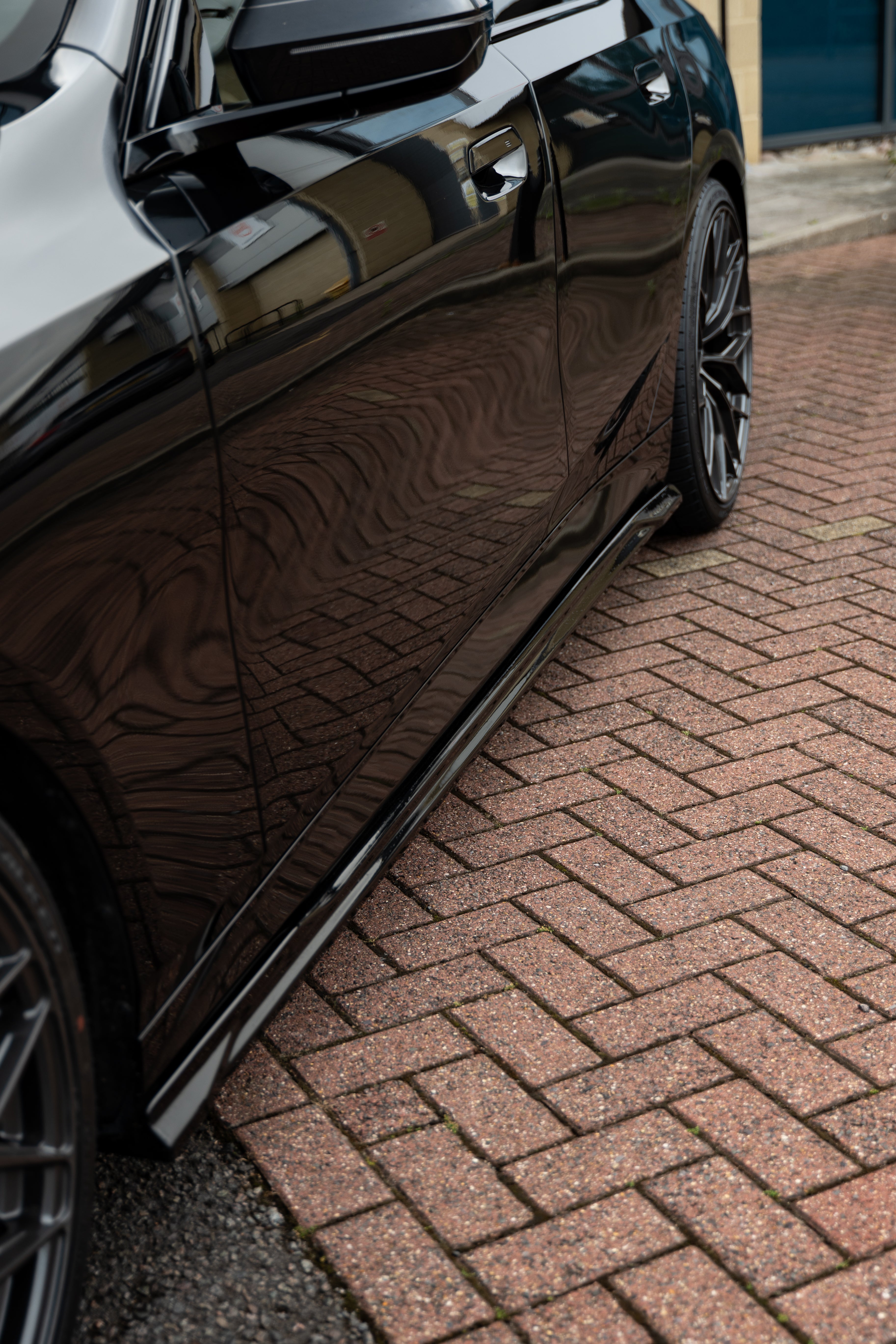 BMW G60 M Sport Maxton Design Side Skirts