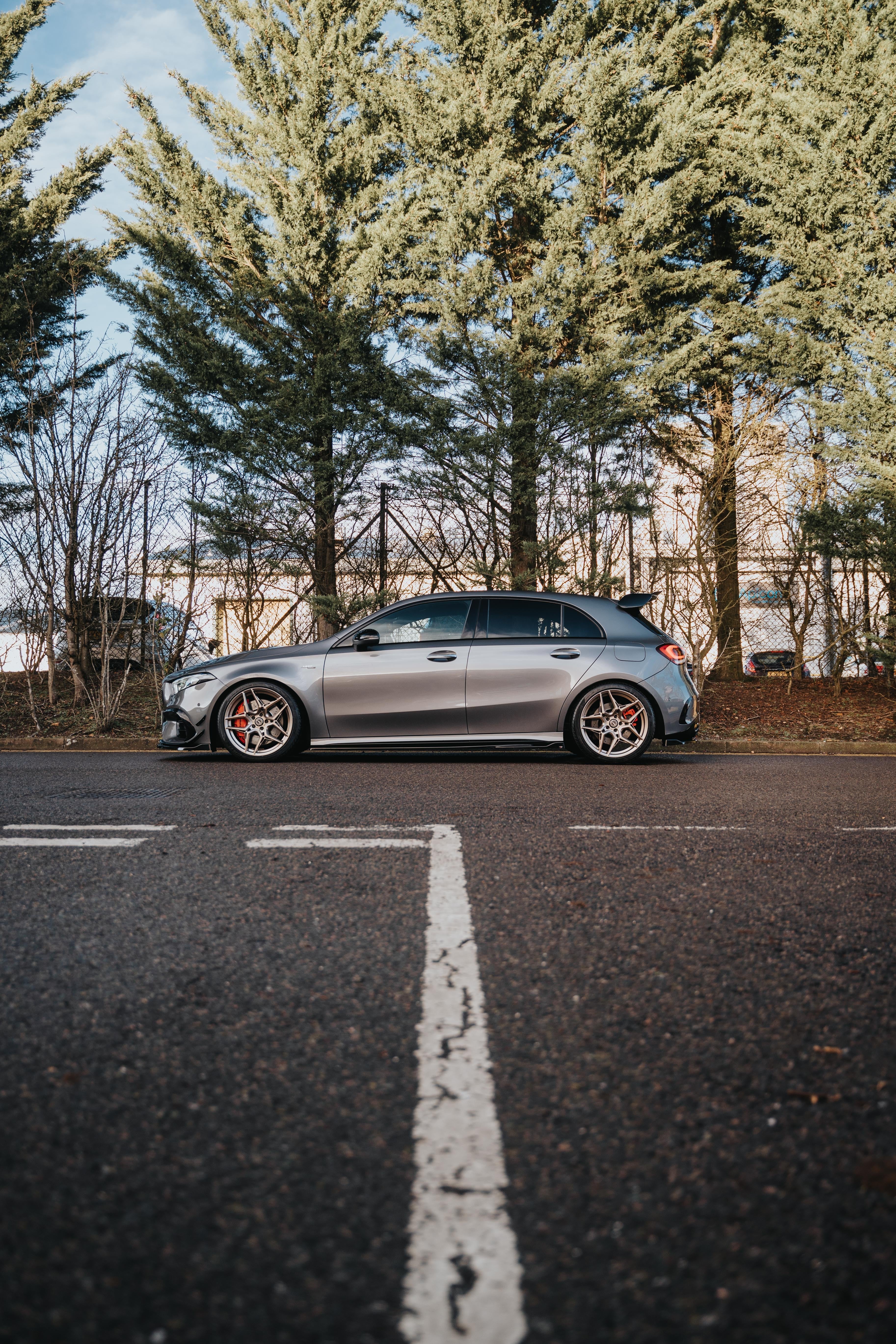 Mercedes A35 (2018+) M-W1 19" Neodyme Gold Motech Wheel