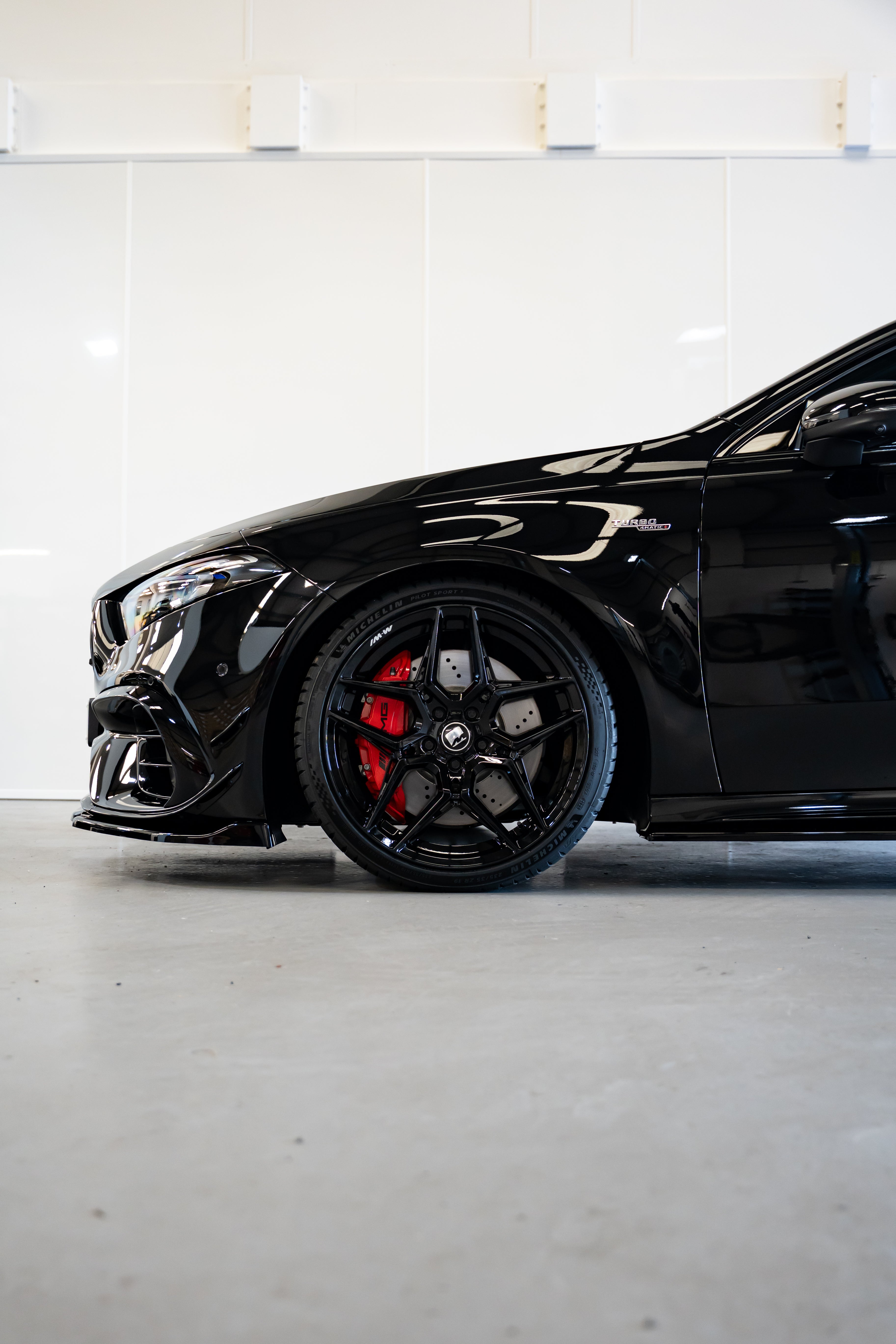 Mercedes A35 (2018+) M-W1 19" Precision Black Motech Wheel