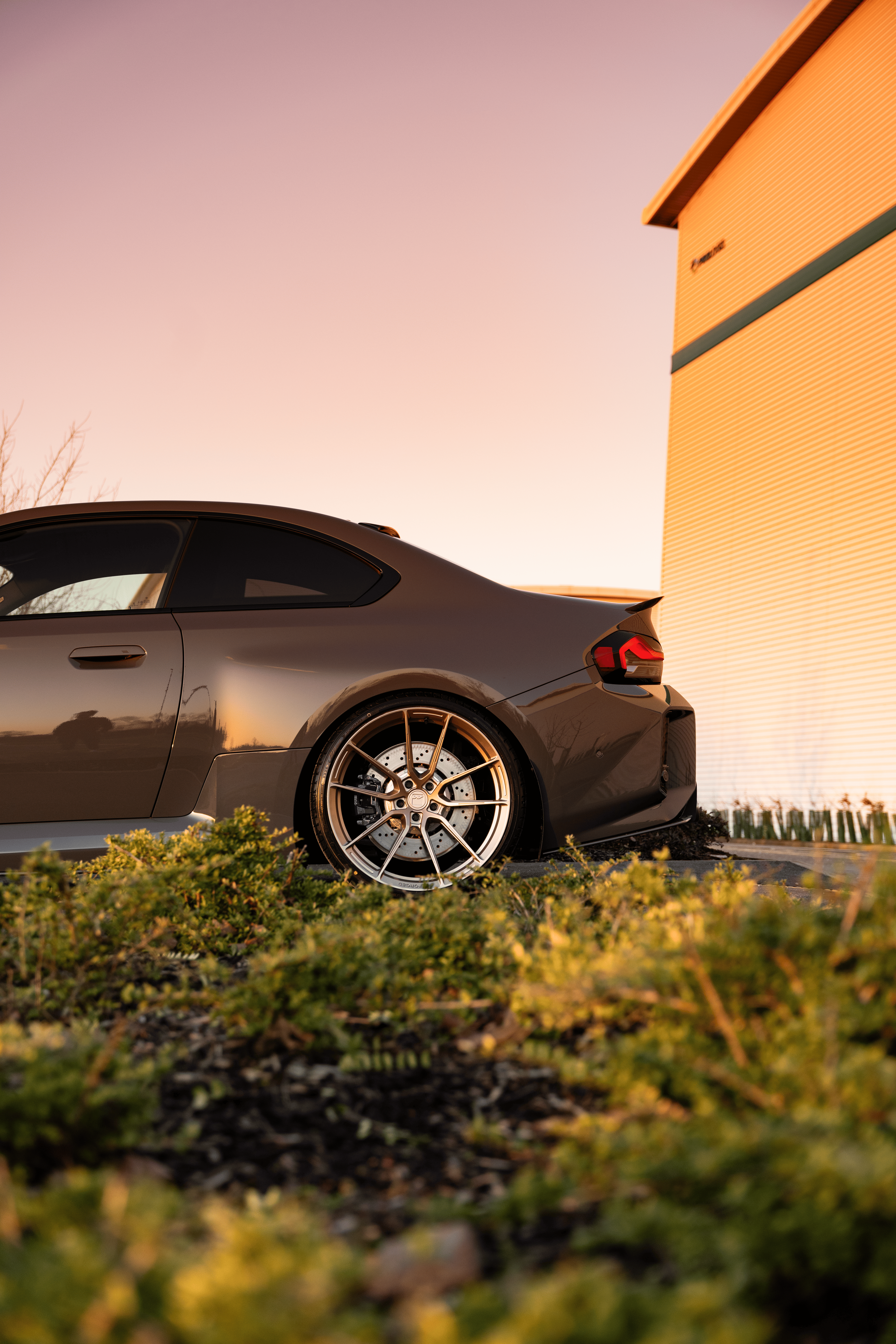 M2 G87 M-W4 20/21" Neodyme Gold Forged Wheels
