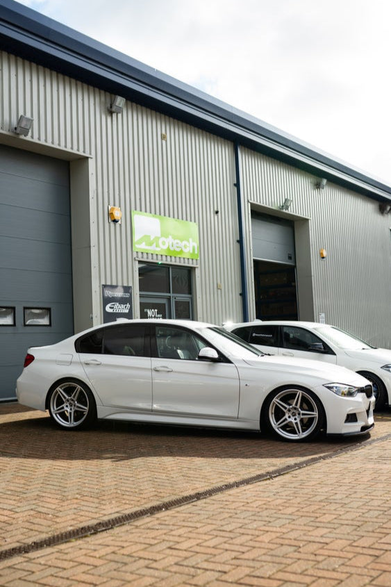 BMW F30 Maxton Design Side Skirts