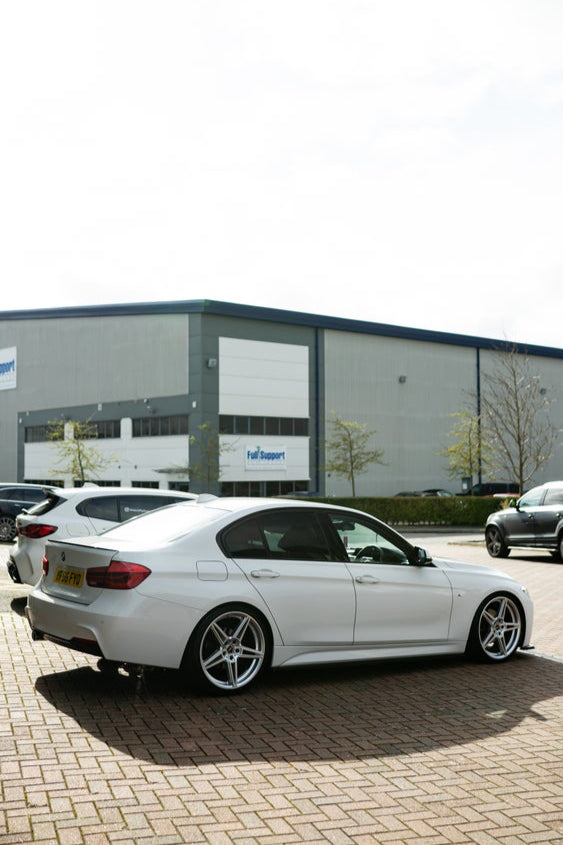 BMW F30 Maxton Design Side Skirts