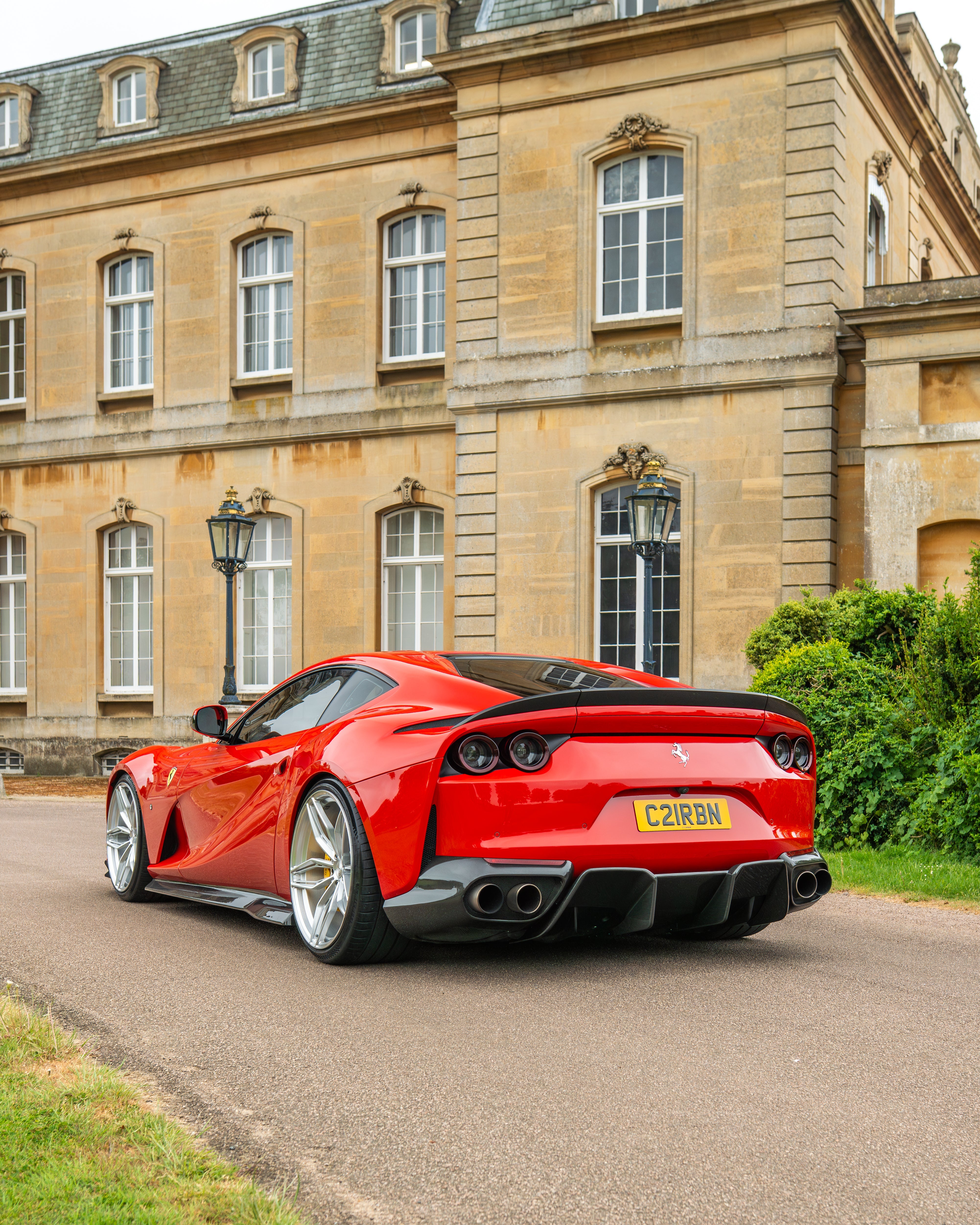 FERRARI 812 SUPERFAST CARBON FIBRE KIT V2 - CT DESIGN
