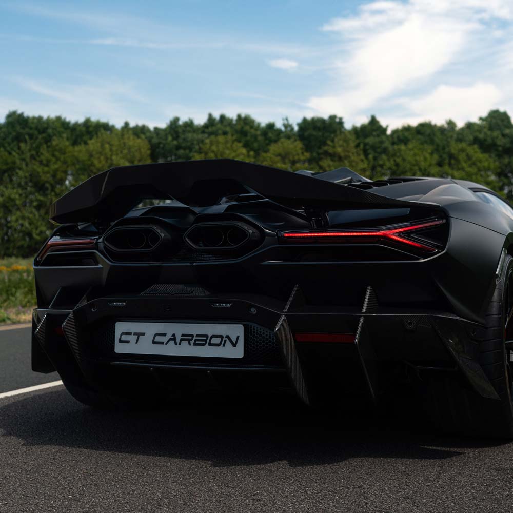 LAMBORGHINI REVUELTO FULL CARBON FIBRE KIT - CT DESIGN