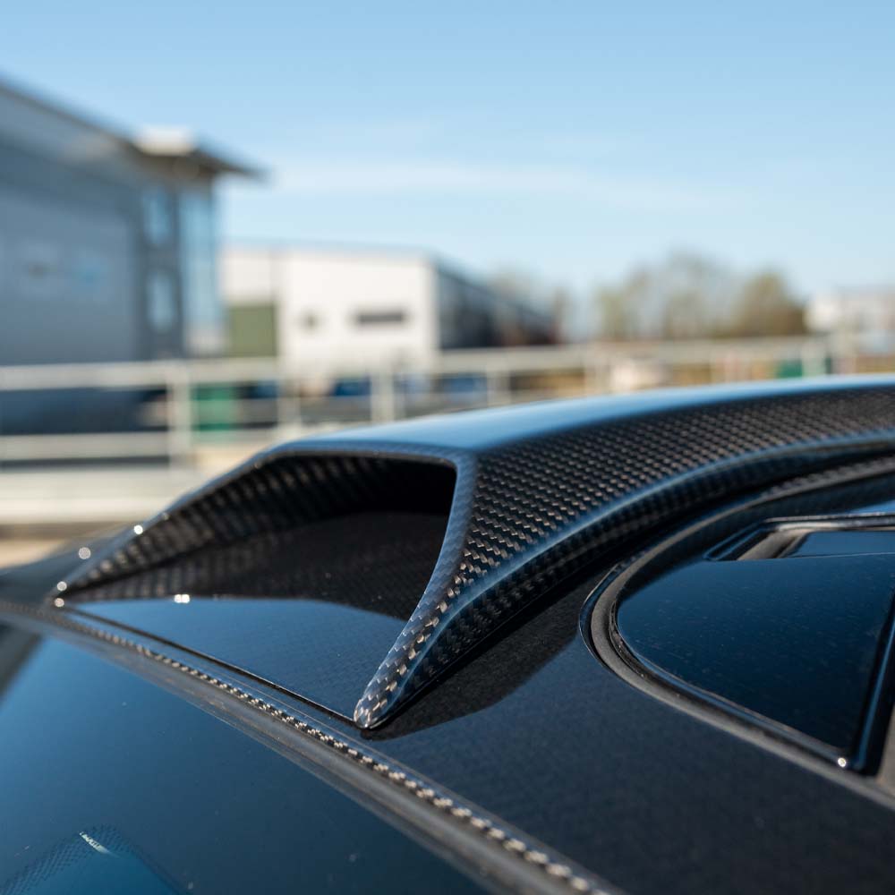 MCLAREN 720S CARBON FIBRE ROOF SCOOP - CT DESIGN