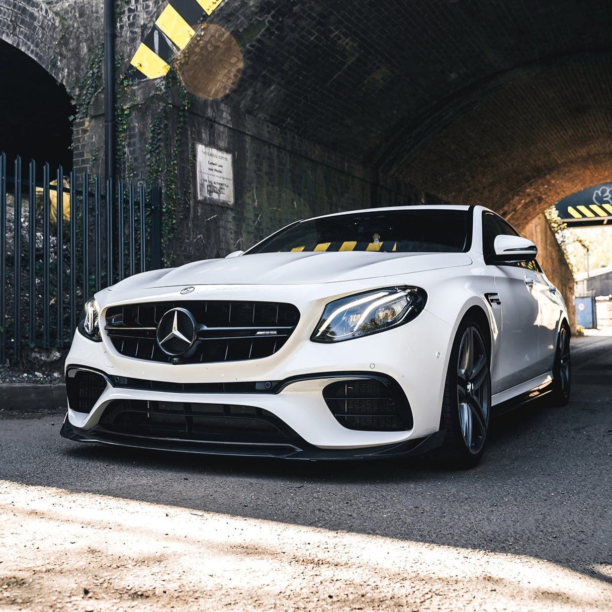 MERCEDES E63 W213 2018-2020 PRE-FACELIFT FULL CARBON FIBRE KIT
