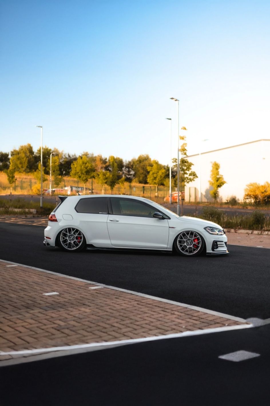 VW GOLF R MK 7.5 Zaero Kit