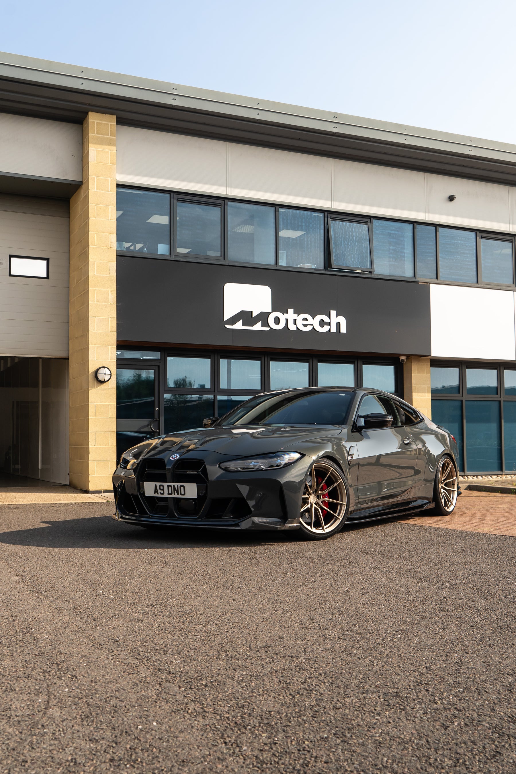 M4 G82 M-W4 20 / 21" Neodyme Gold Forged Wheels