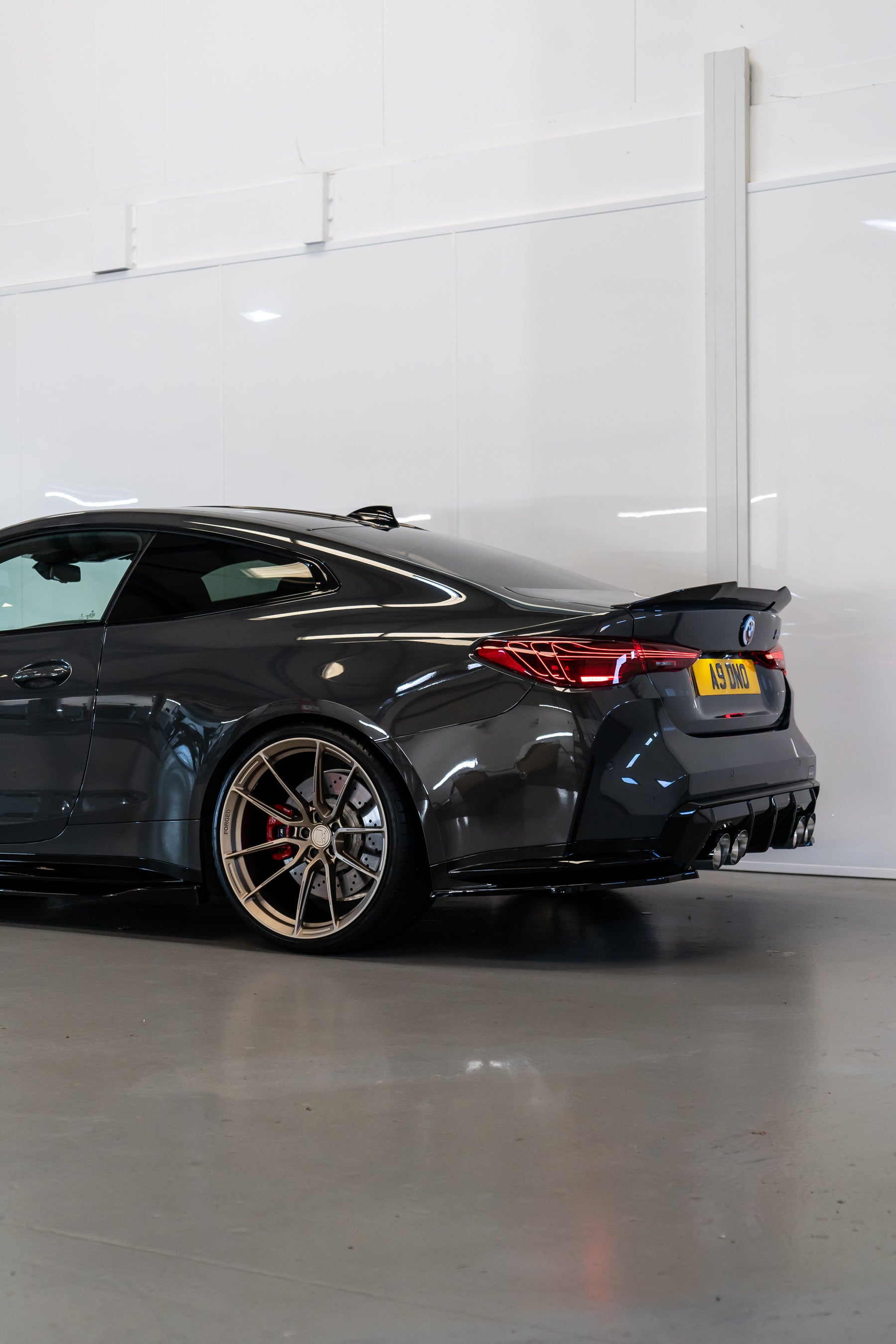 M4 G82 M-W4 20 / 21" Neodyme Gold Forged Wheels
