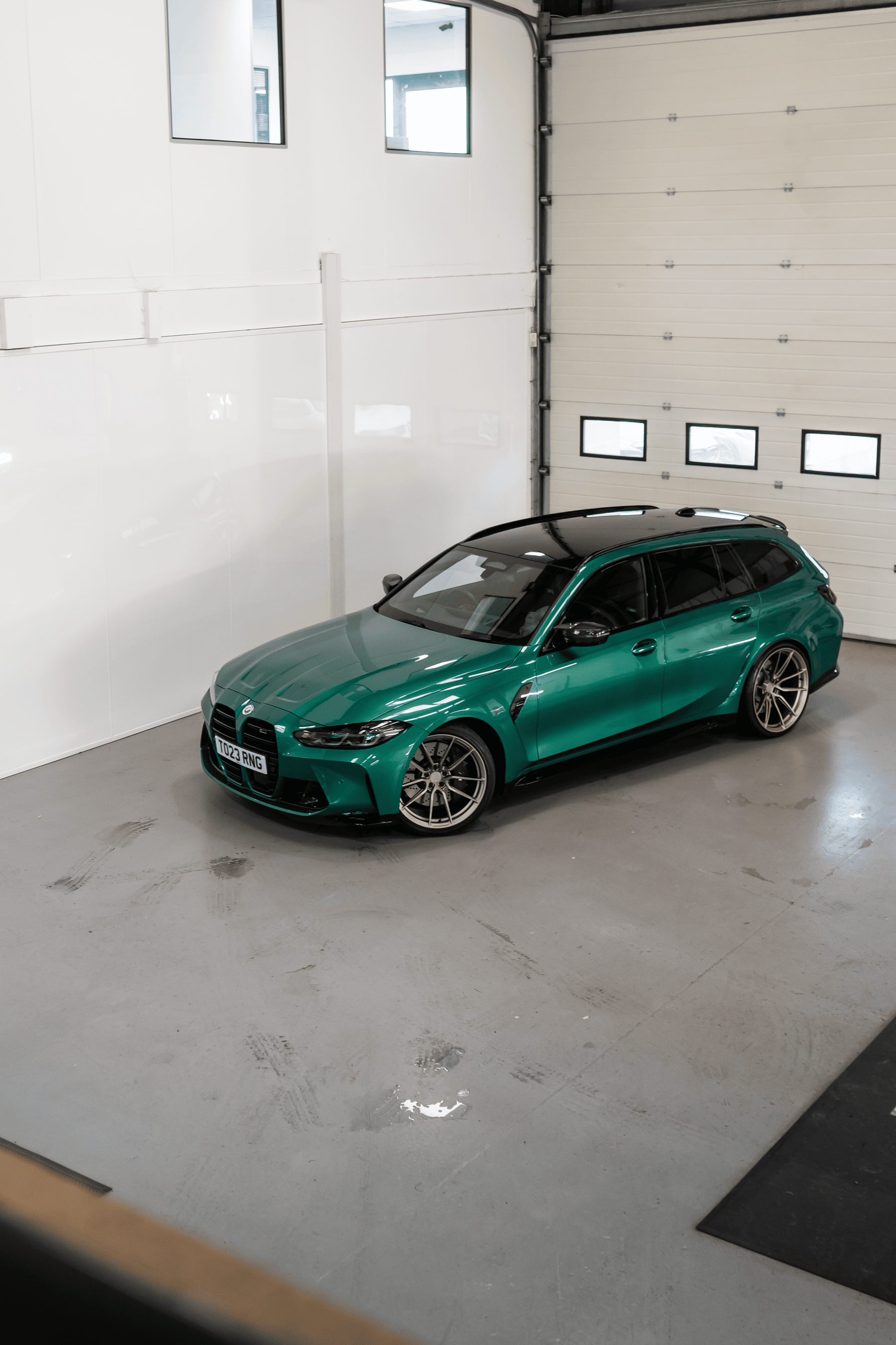 M3 G81 M-W4 20/21" Neodyme Gold Forged Wheels