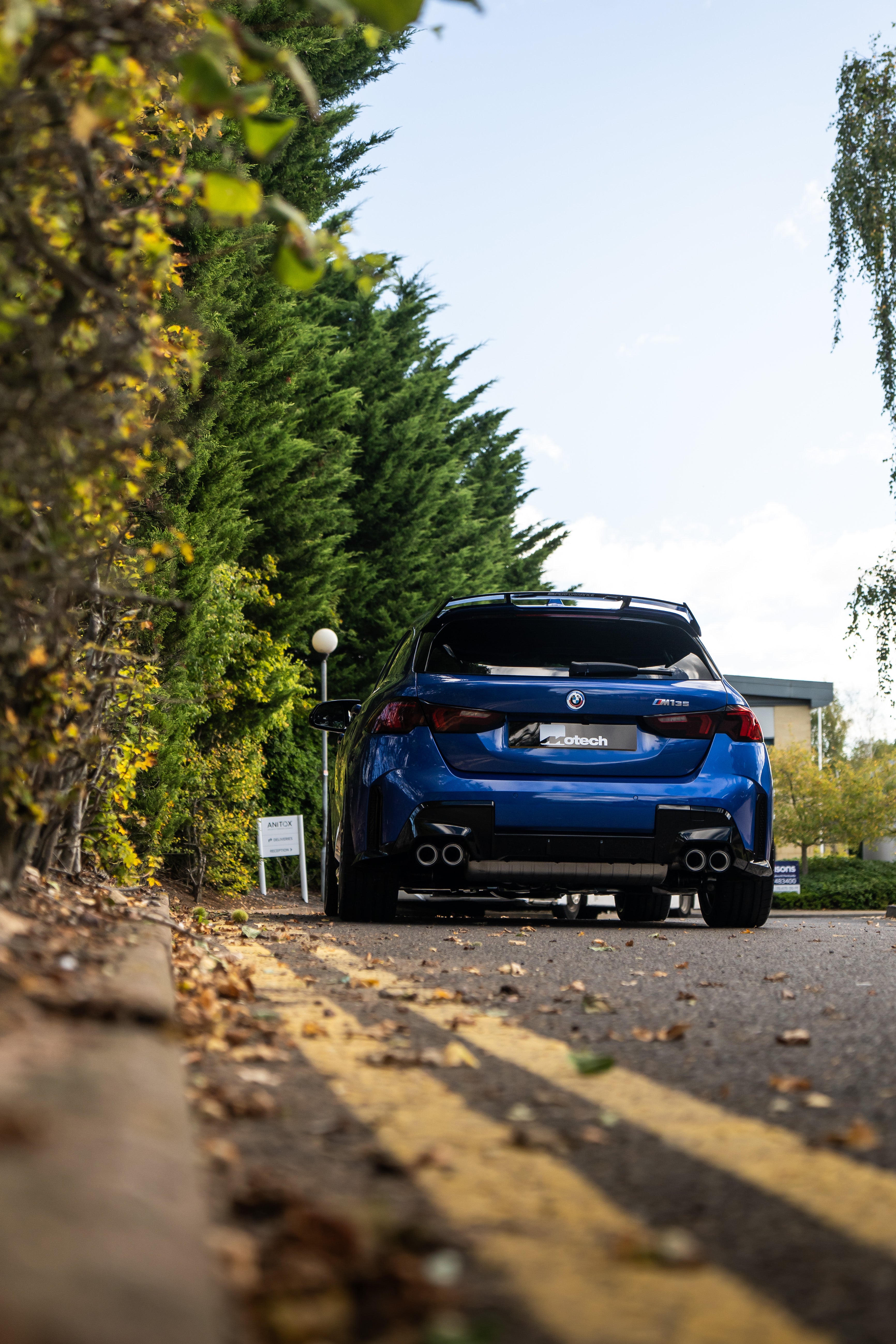 BMW F70 M135 Gloss Black Honeycomb Rear Reflector Delete