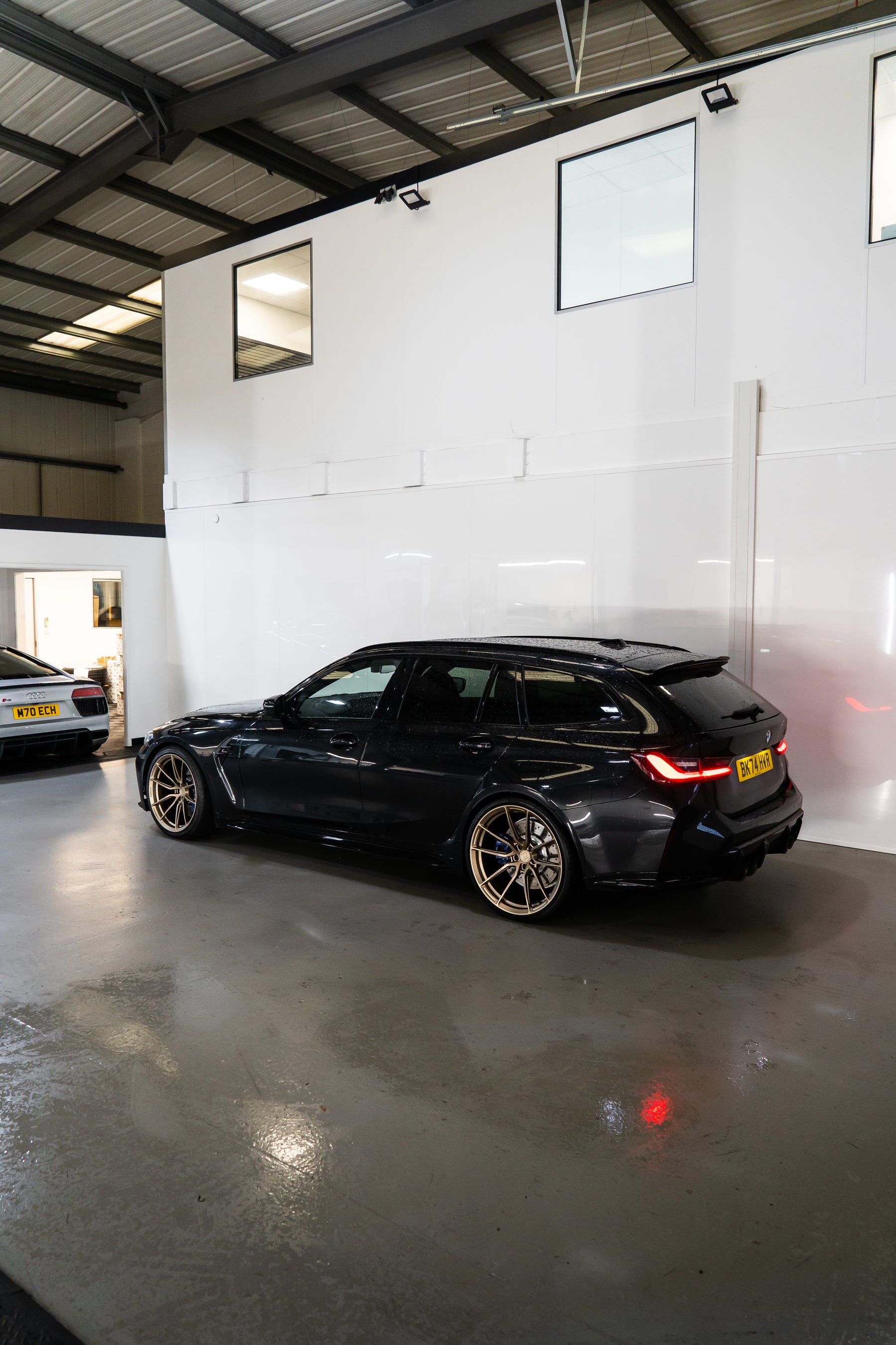 M3 G81 M-W4 20/21" Neodyme Gold Forged Wheels